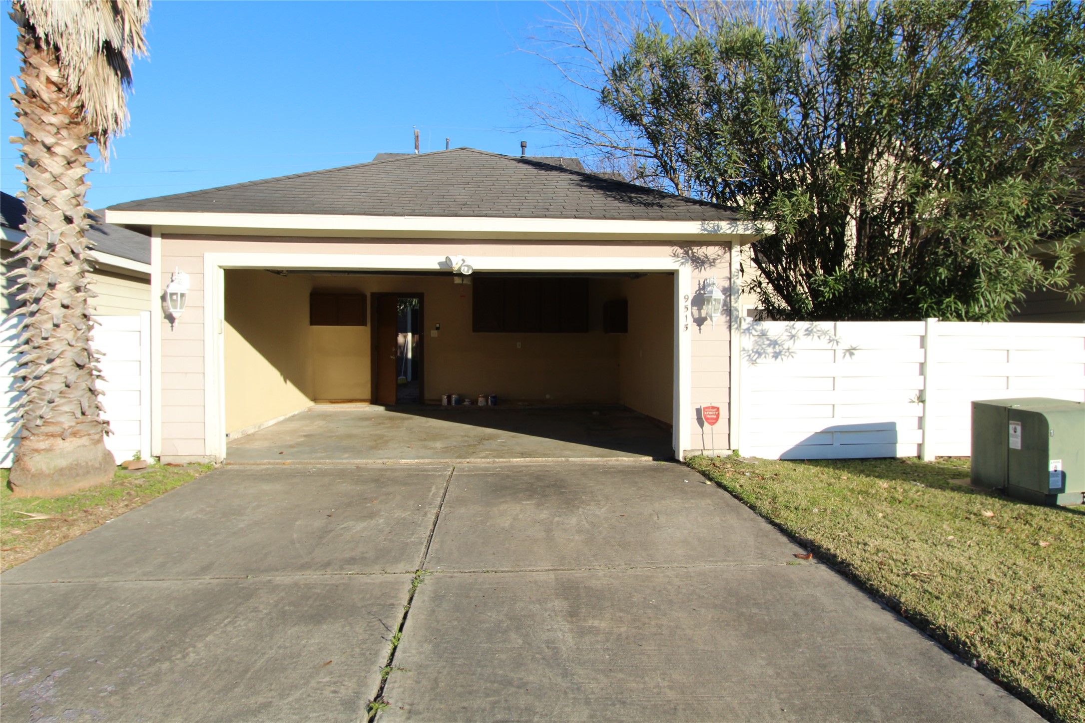 9515 Farrell Drive, Houston, TX 77070