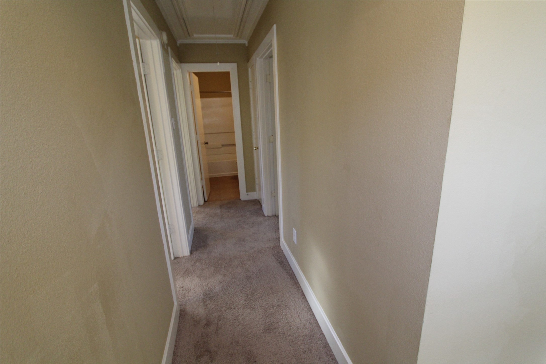 9515 Farrell Drive, Houston, TX 77070