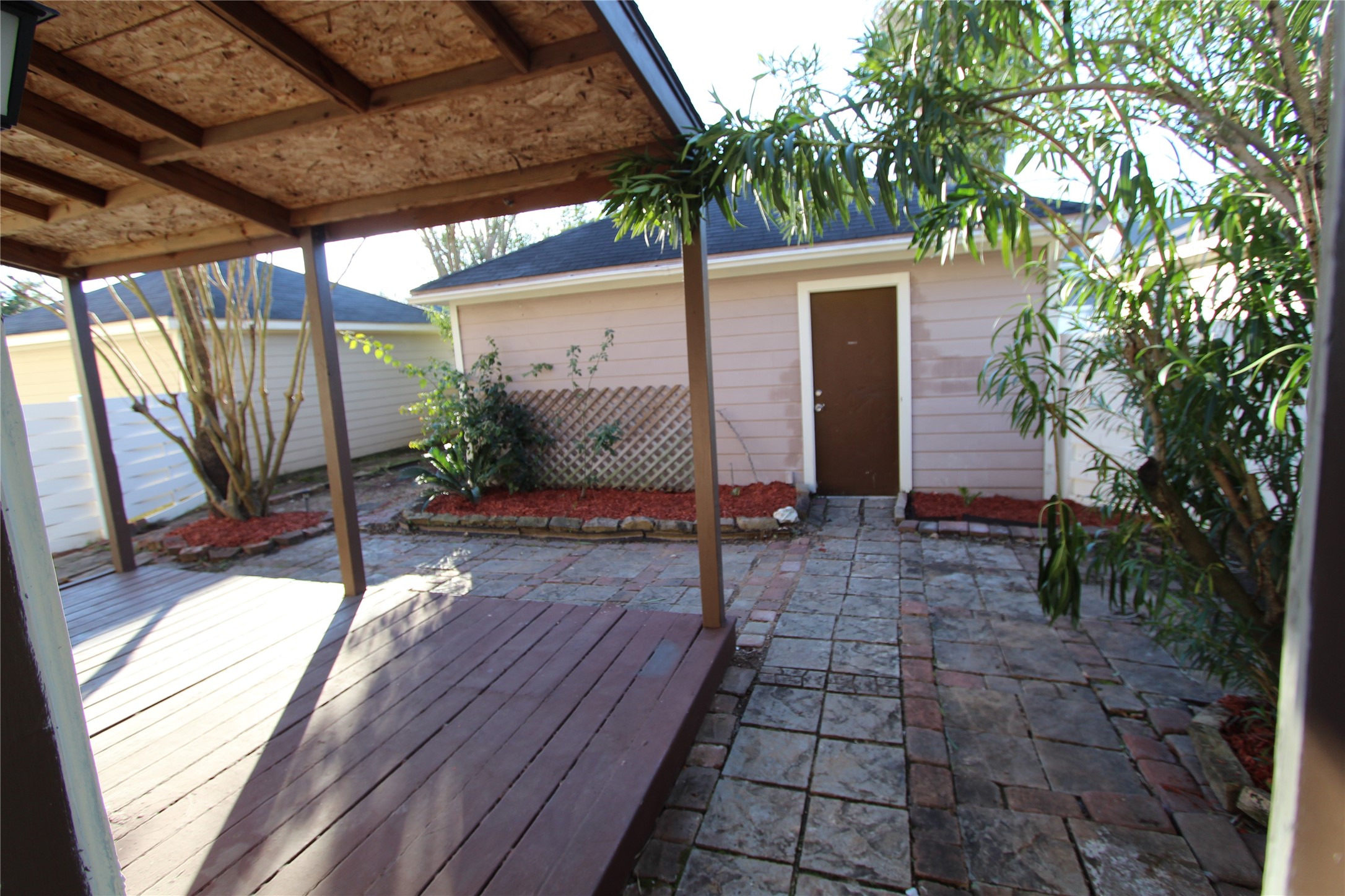 9515 Farrell Drive, Houston, TX 77070