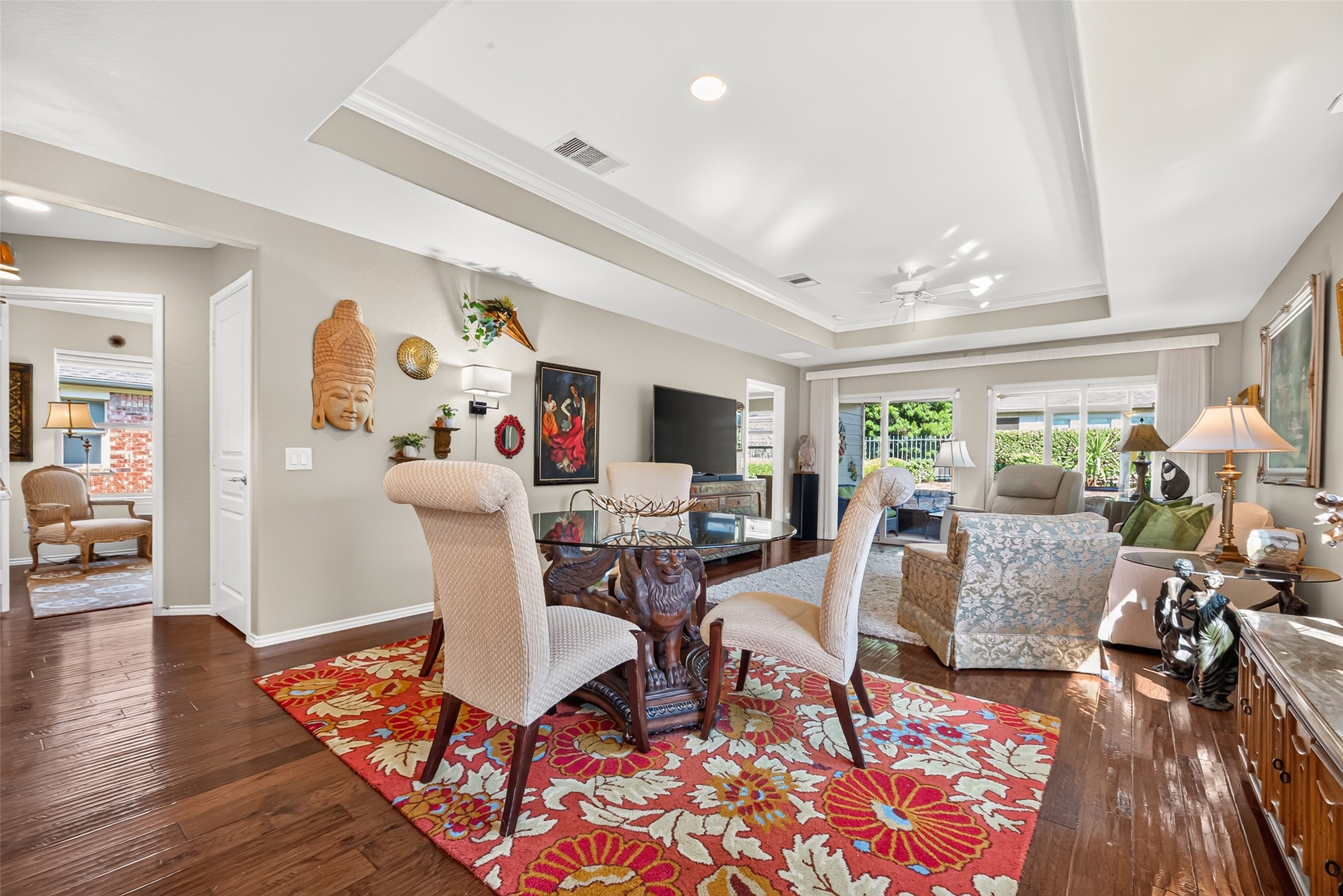 Bright, open living and dining spaces welcome you inside. Bright, open living and dining spaces welcome you inside.