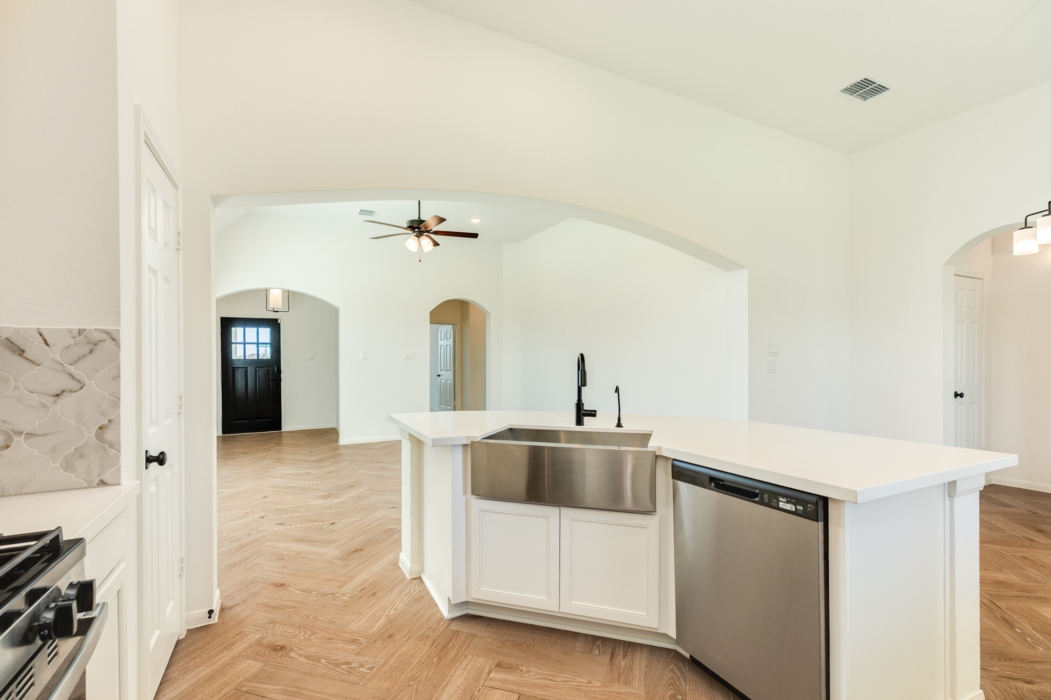 3602 Cardinal Pointe Drive, Angleton, TX 77515