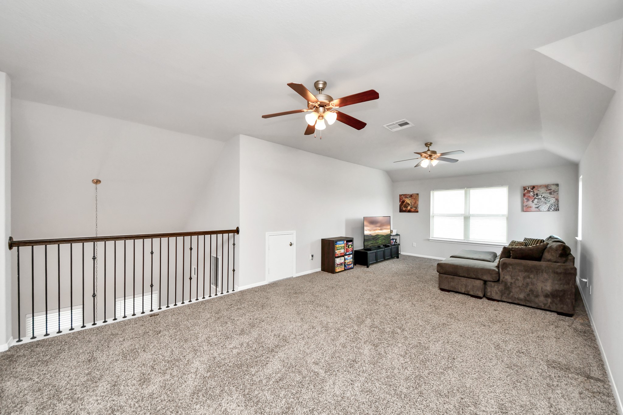 2nd floor family/game room