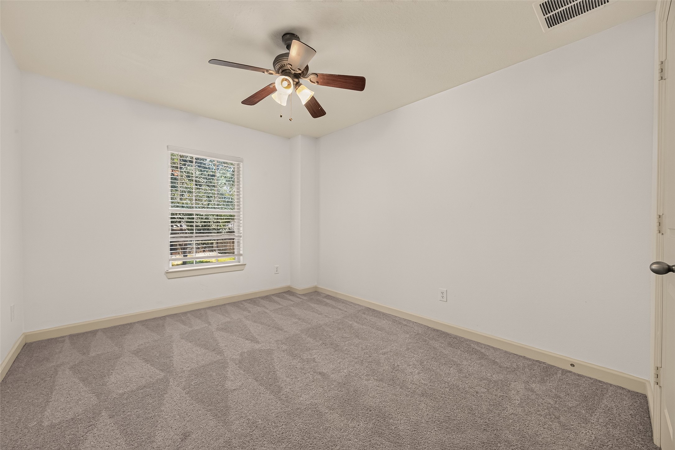 195 Copper Stream Ln, Richmond, TX 77406