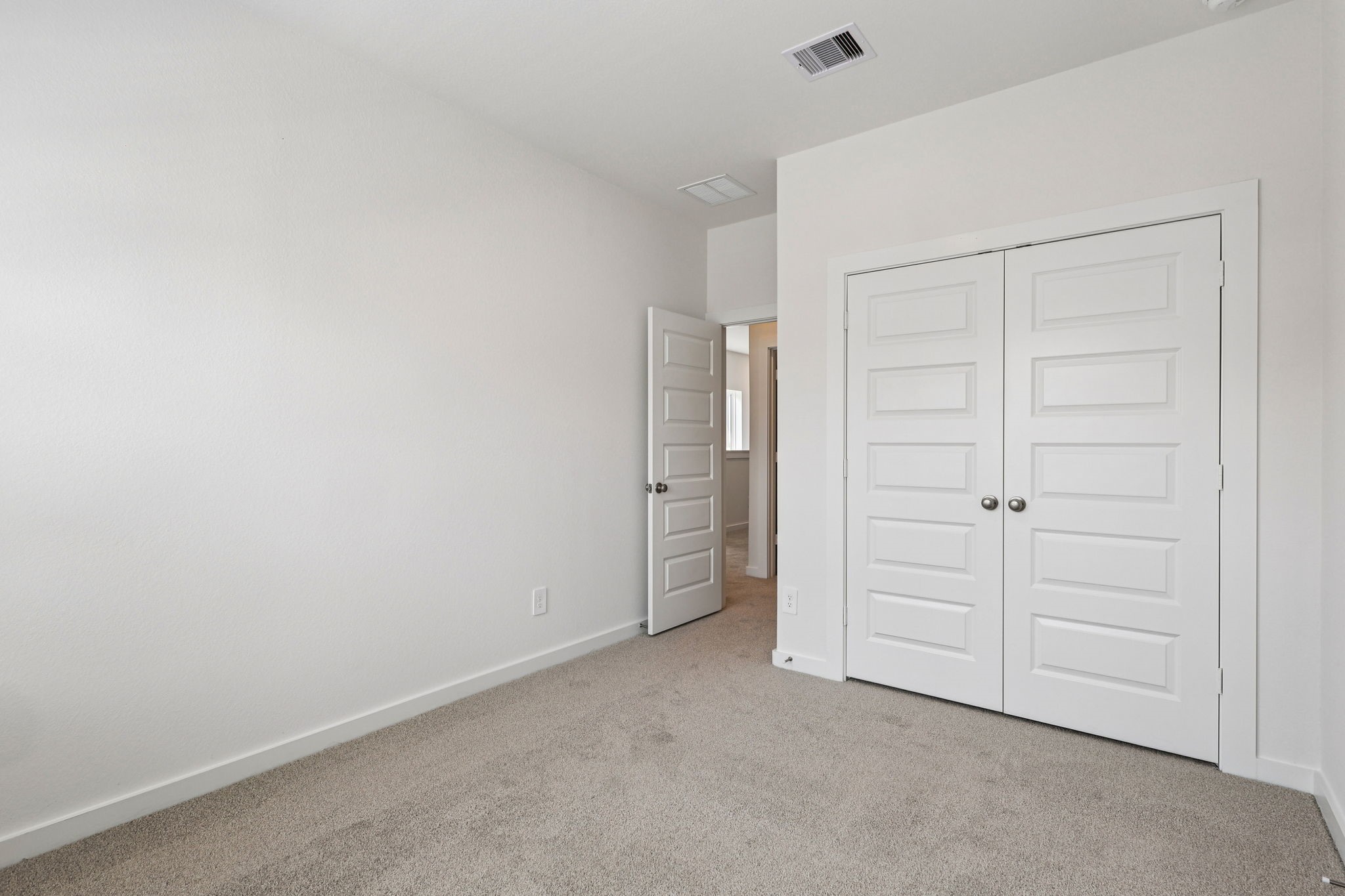 Photo is not of the actual home, but is an inspirational photo of builder's model home and may depict options, furnishings, and/or decorator features that are not included.