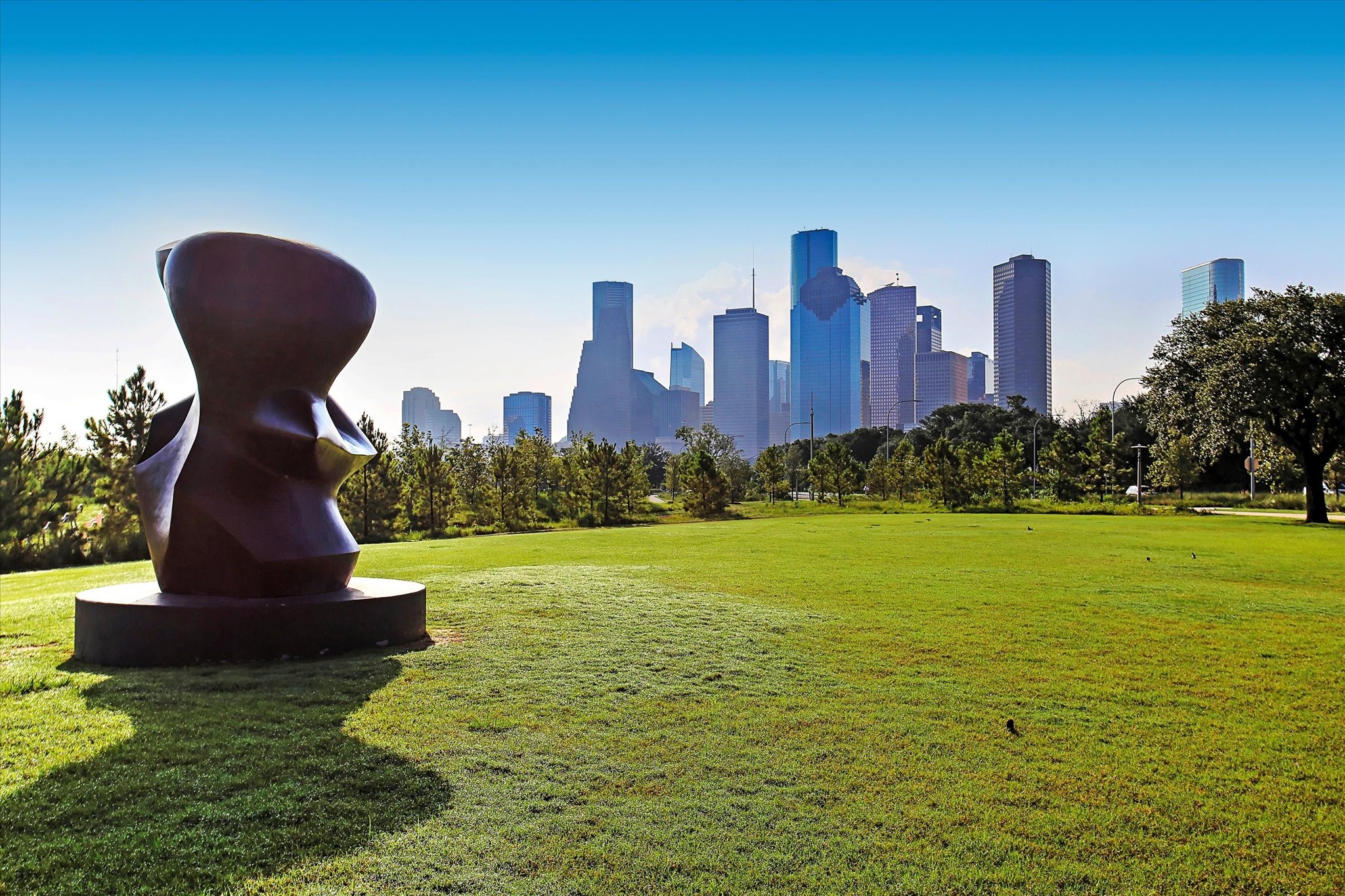 2204 Huldy is an easy commute to Downtown, Med Center & Galleria!