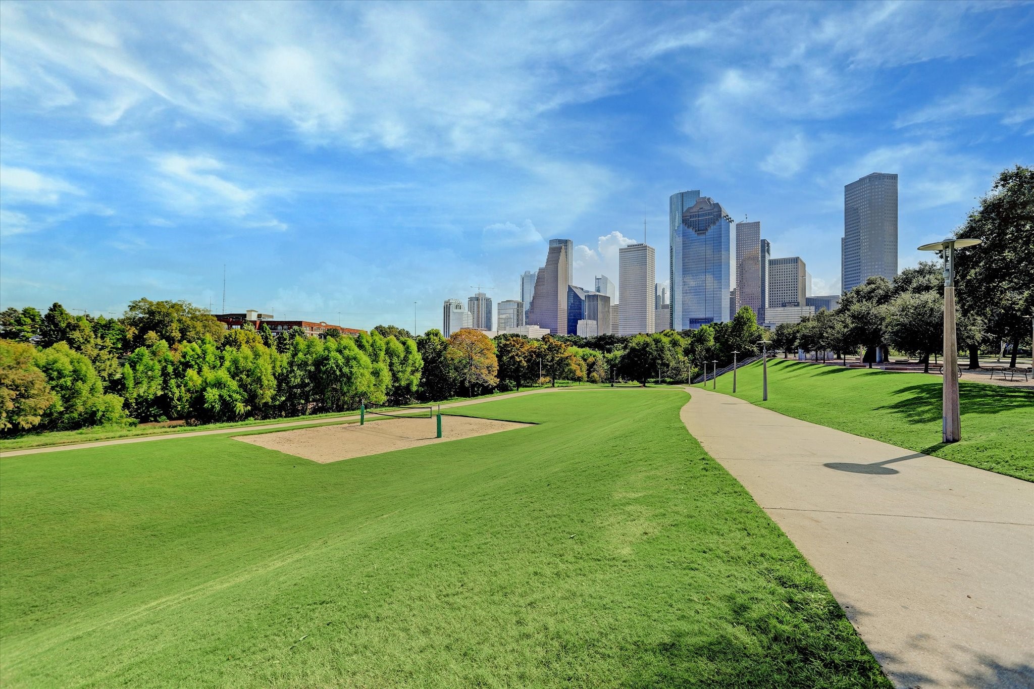 2204 Huldy is just MINUTES to the hike & bike trails at Buffalo Bayou Park and Memorial Park! Such a prime location!