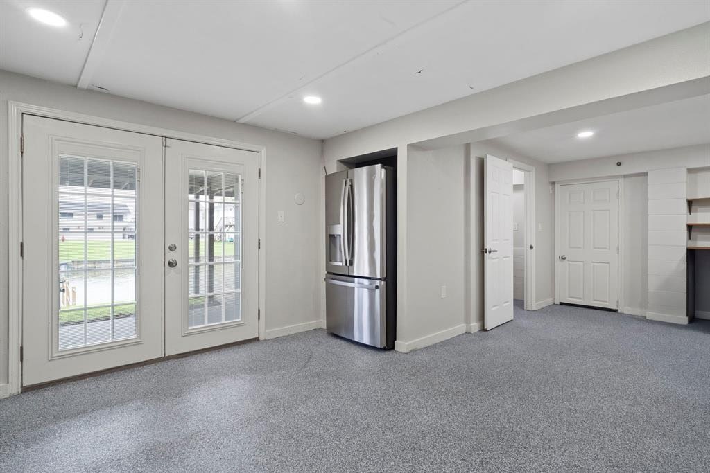 30 N Curlew Street, La Marque, TX 77568