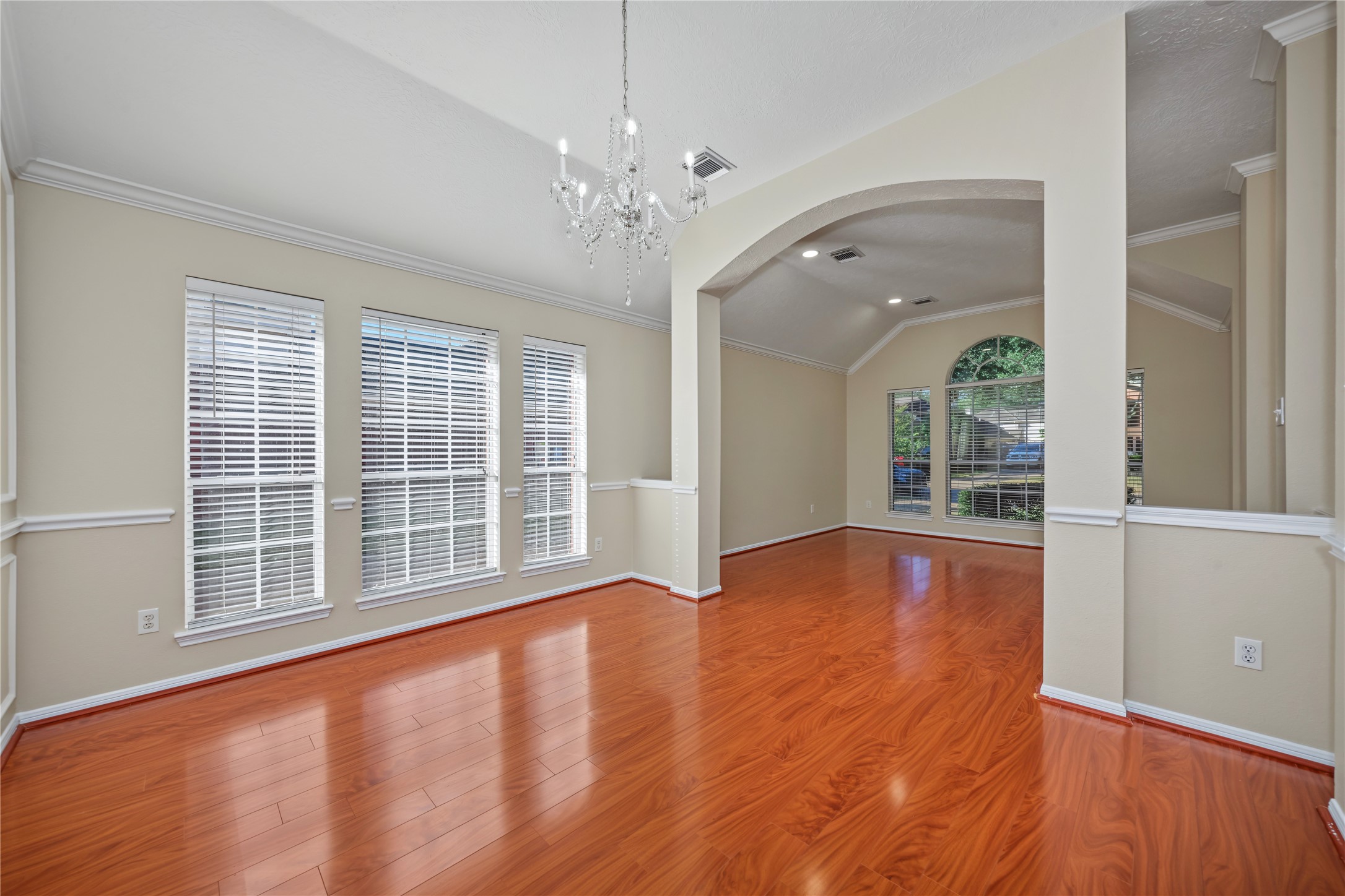 102 Crimson Bay Drive, League City, TX 77573 102 Crimson Bay Drive, League City, TX 77573