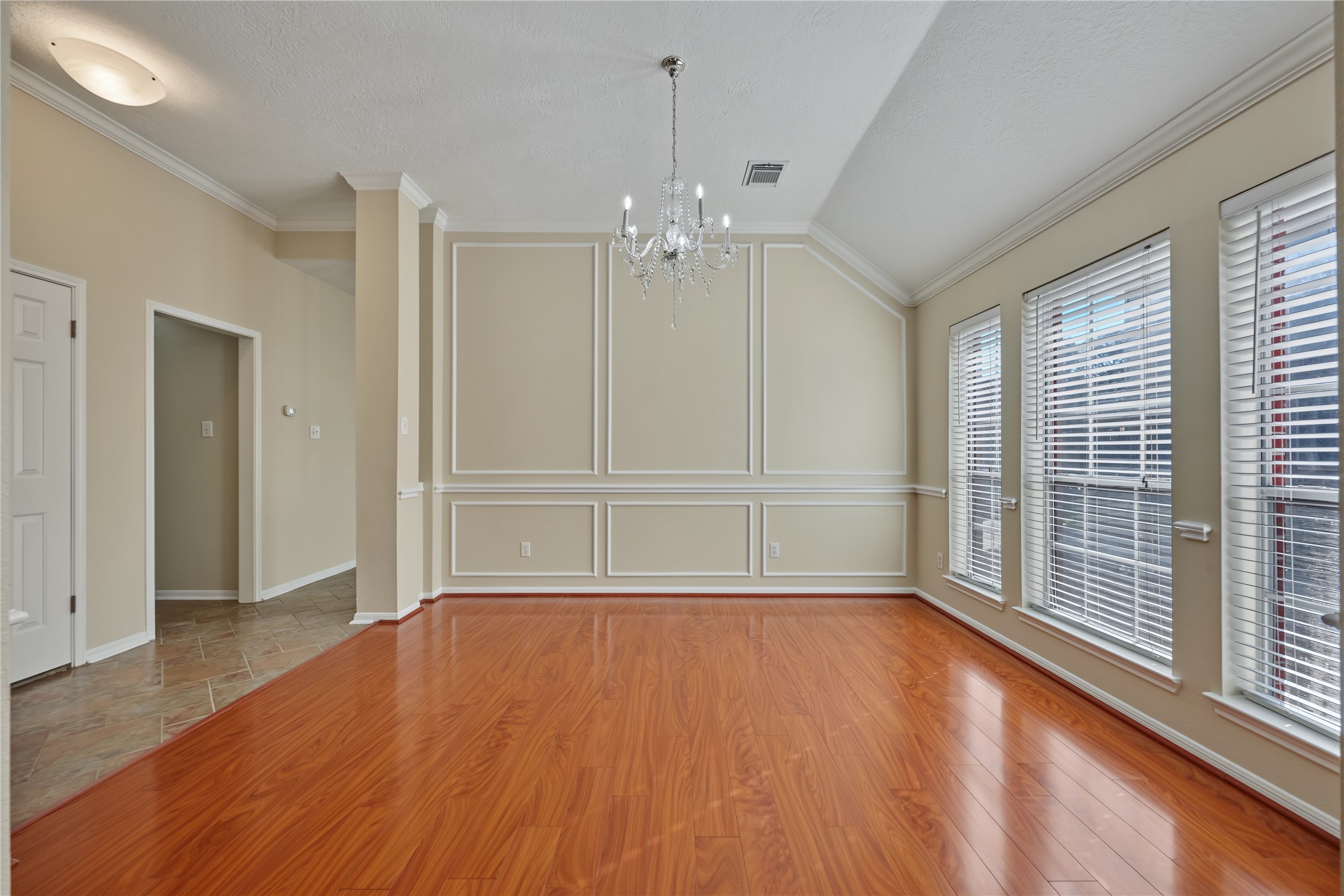102 Crimson Bay Drive, League City, TX 77573 102 Crimson Bay Drive, League City, TX 77573