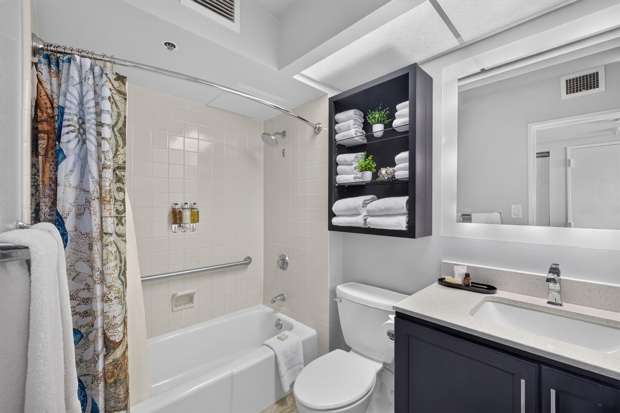 TUB/SHOWER COMBO
