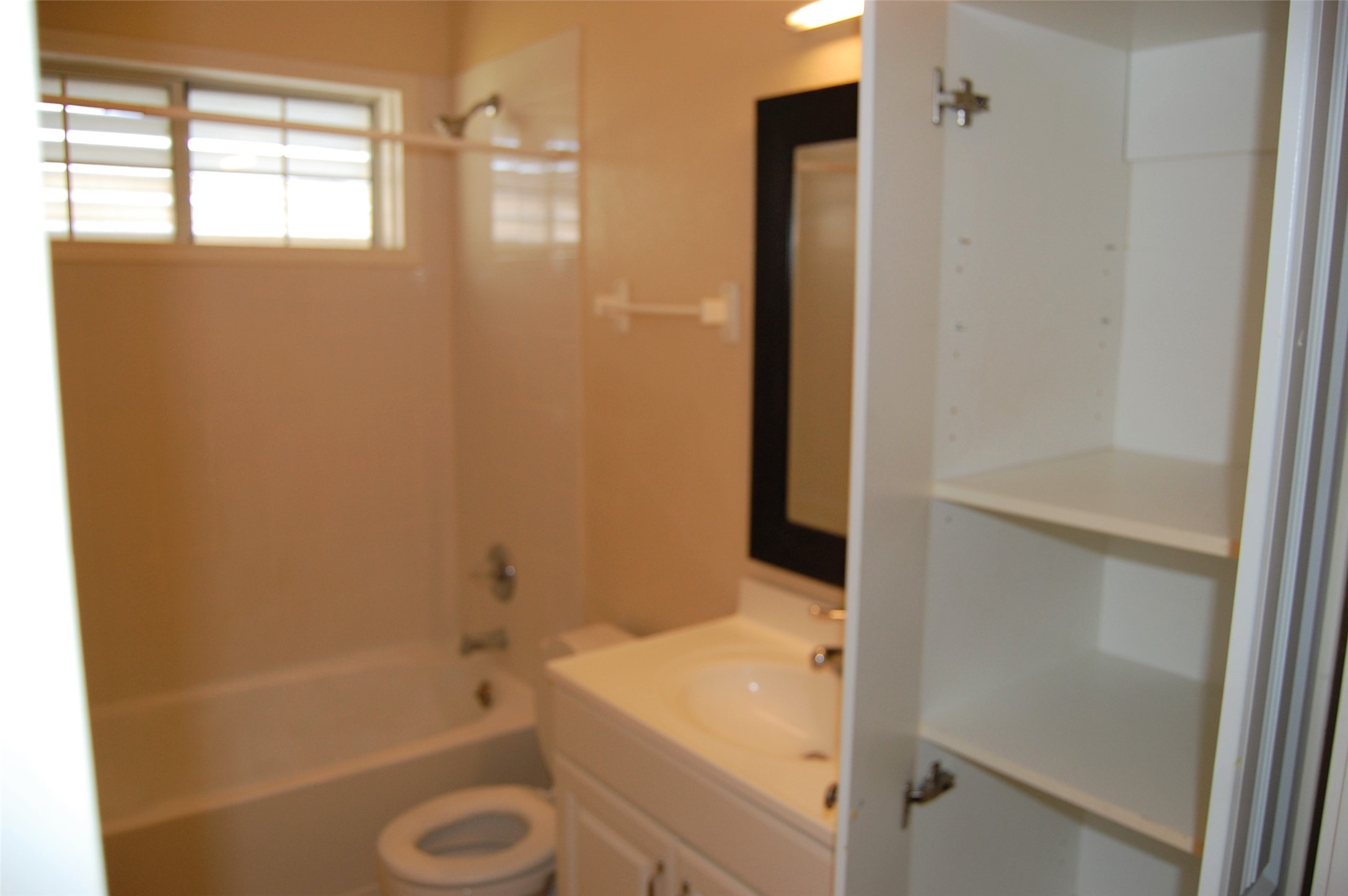 Bathroom 2 Bathroom 2