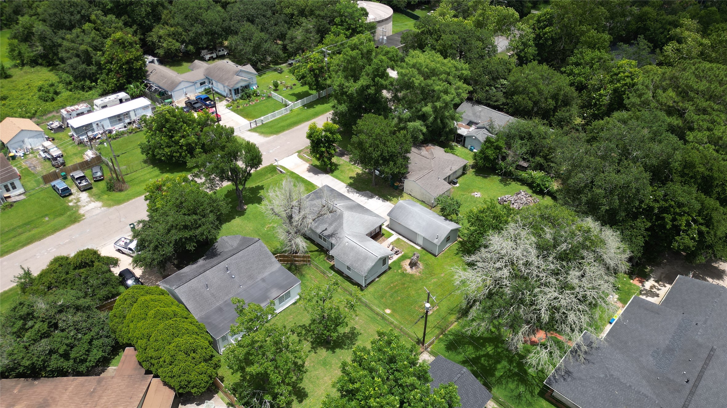 2109 Magnolia Drive, La Marque, TX 77568