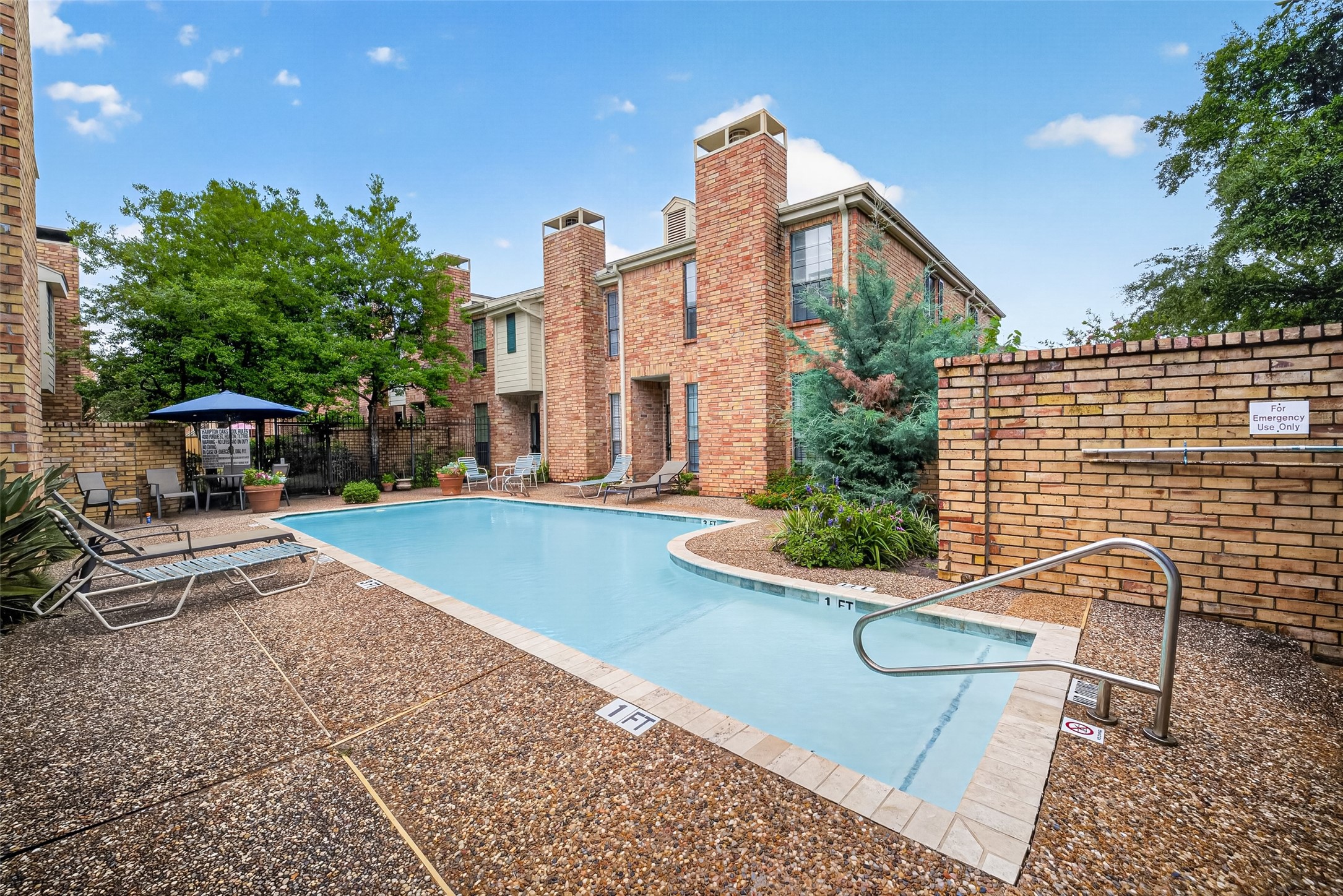 4000 Purdue Street, #102, Houston, TX 77005