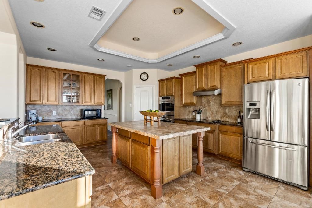 1108 Highway 87, Gilchrist, TX 77617