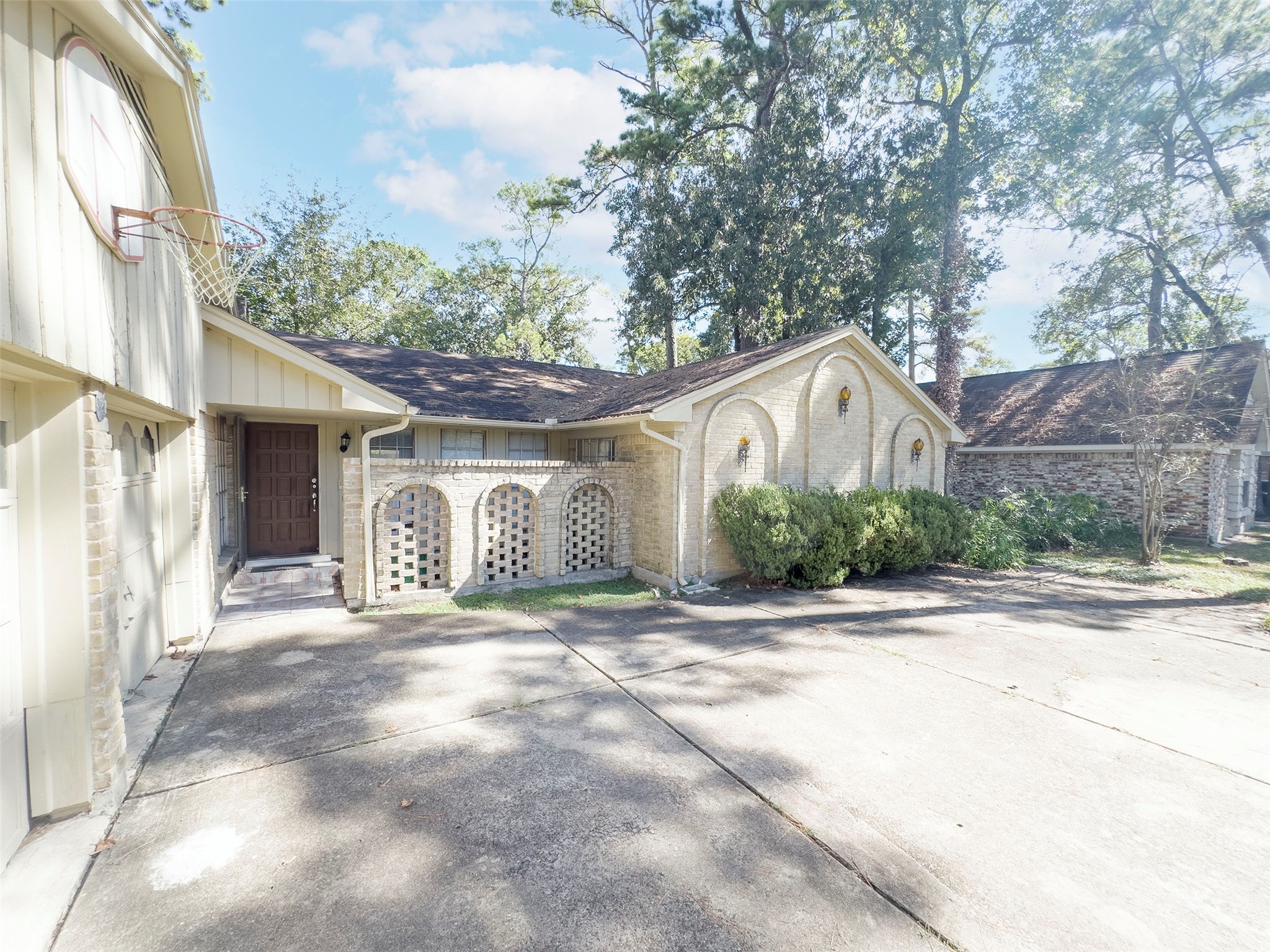 4318 Birchcroft Drive, Houston, TX 77088