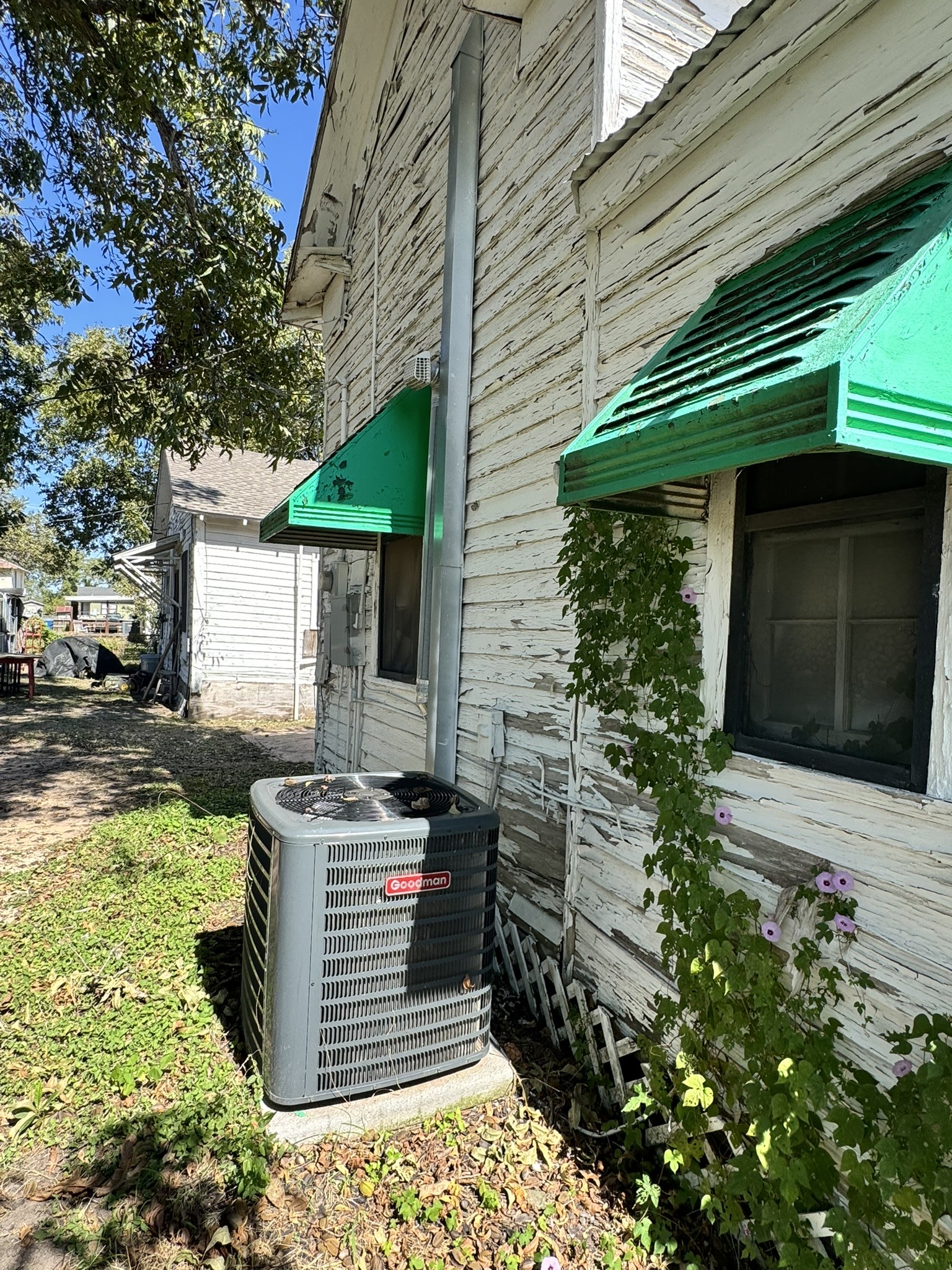 645 7th Street, Hempstead, TX 77445 645 7th Street, Hempstead, TX 77445