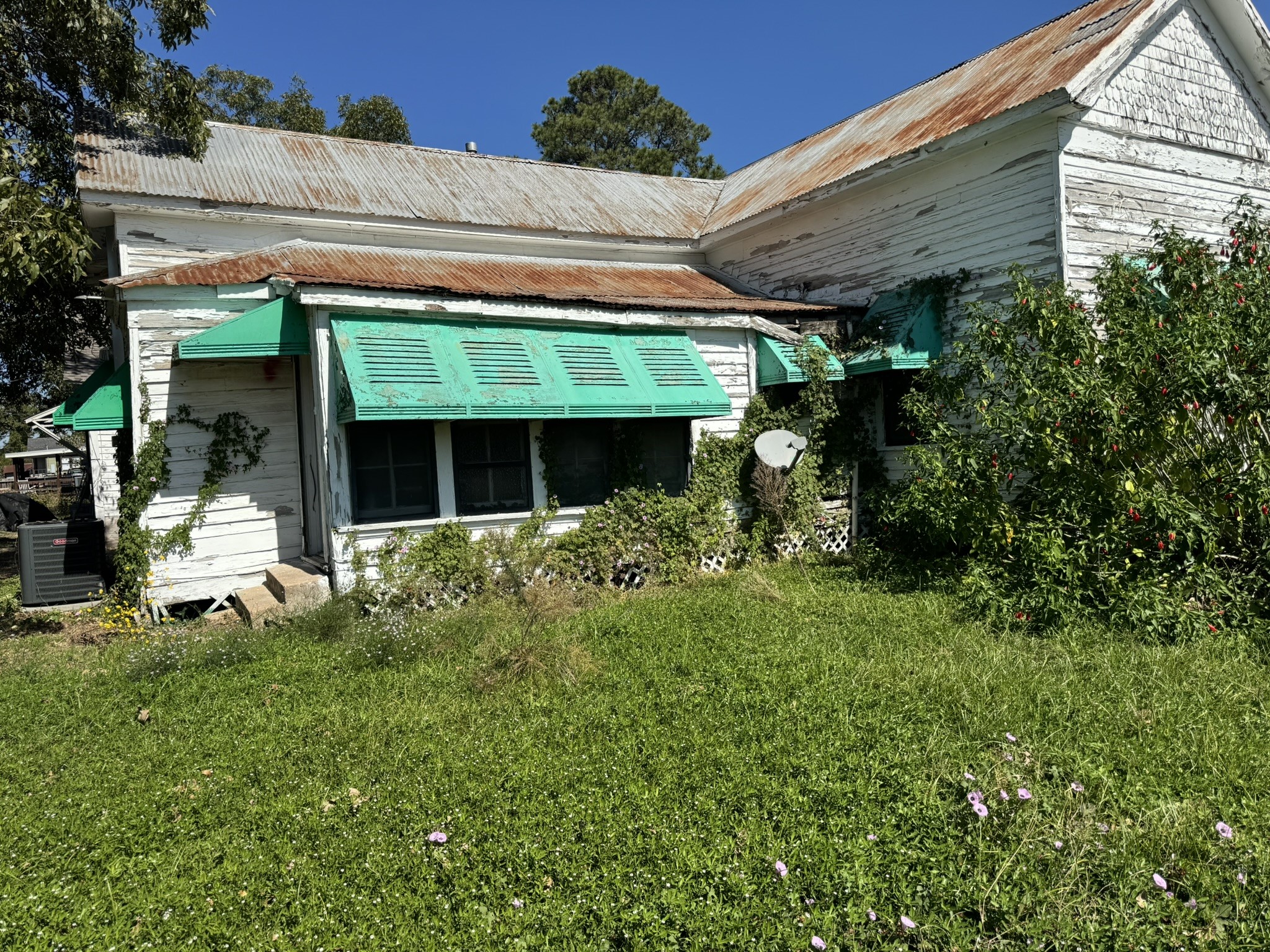 645 7th Street, Hempstead, TX 77445 645 7th Street, Hempstead, TX 77445