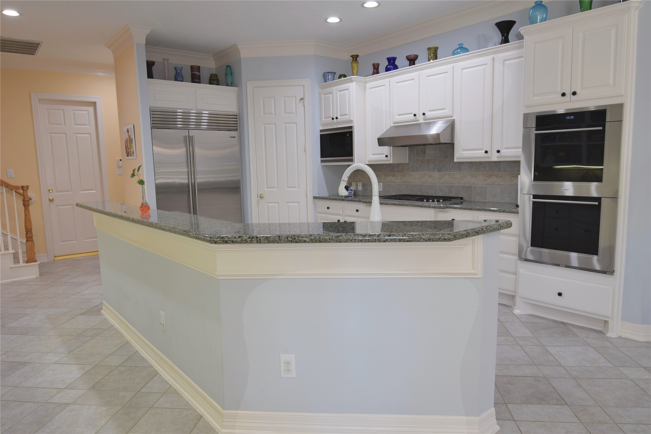 Separate Island with Sink and Dishwasher