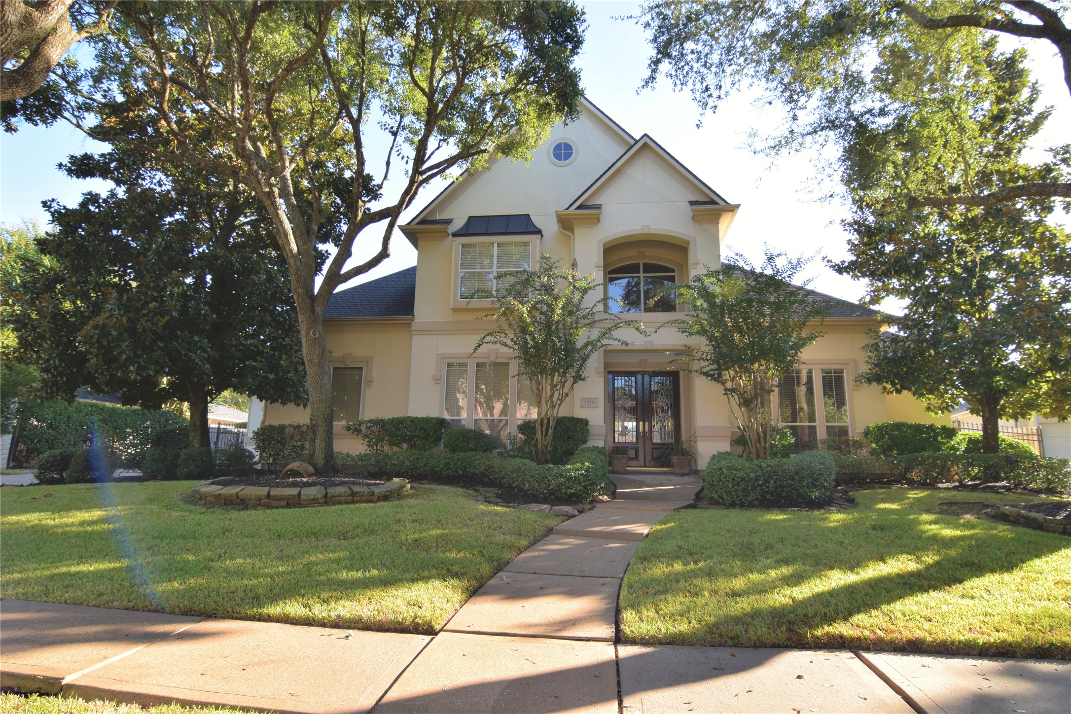 Welcome home to 3010 Acorn Wood Way!