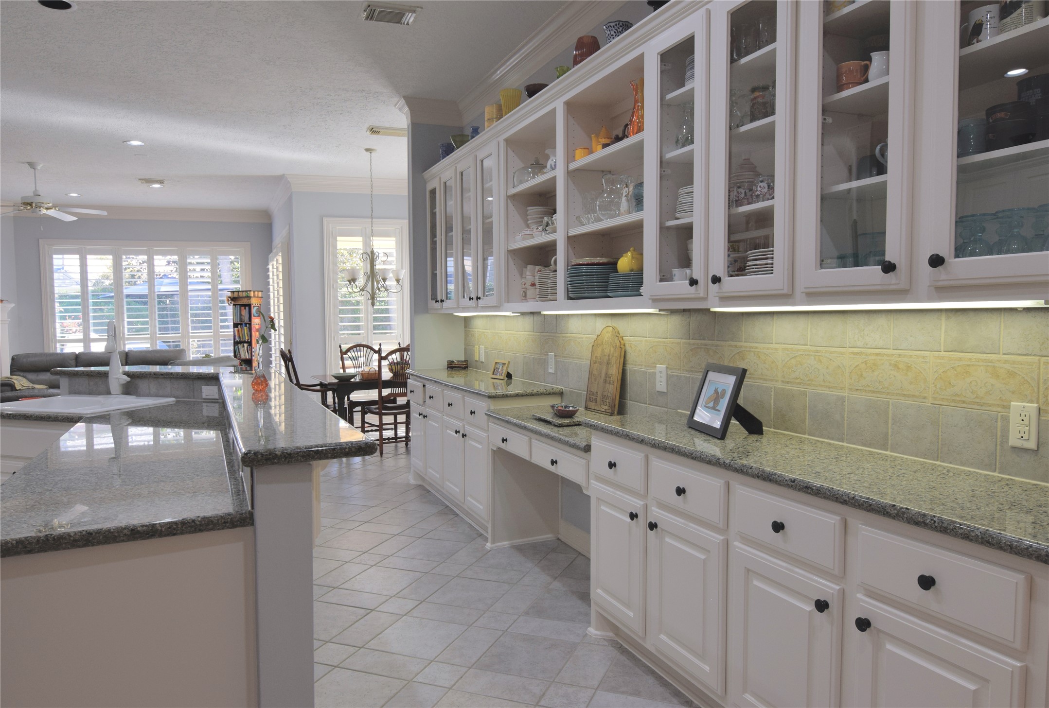 Lots of Counter Space