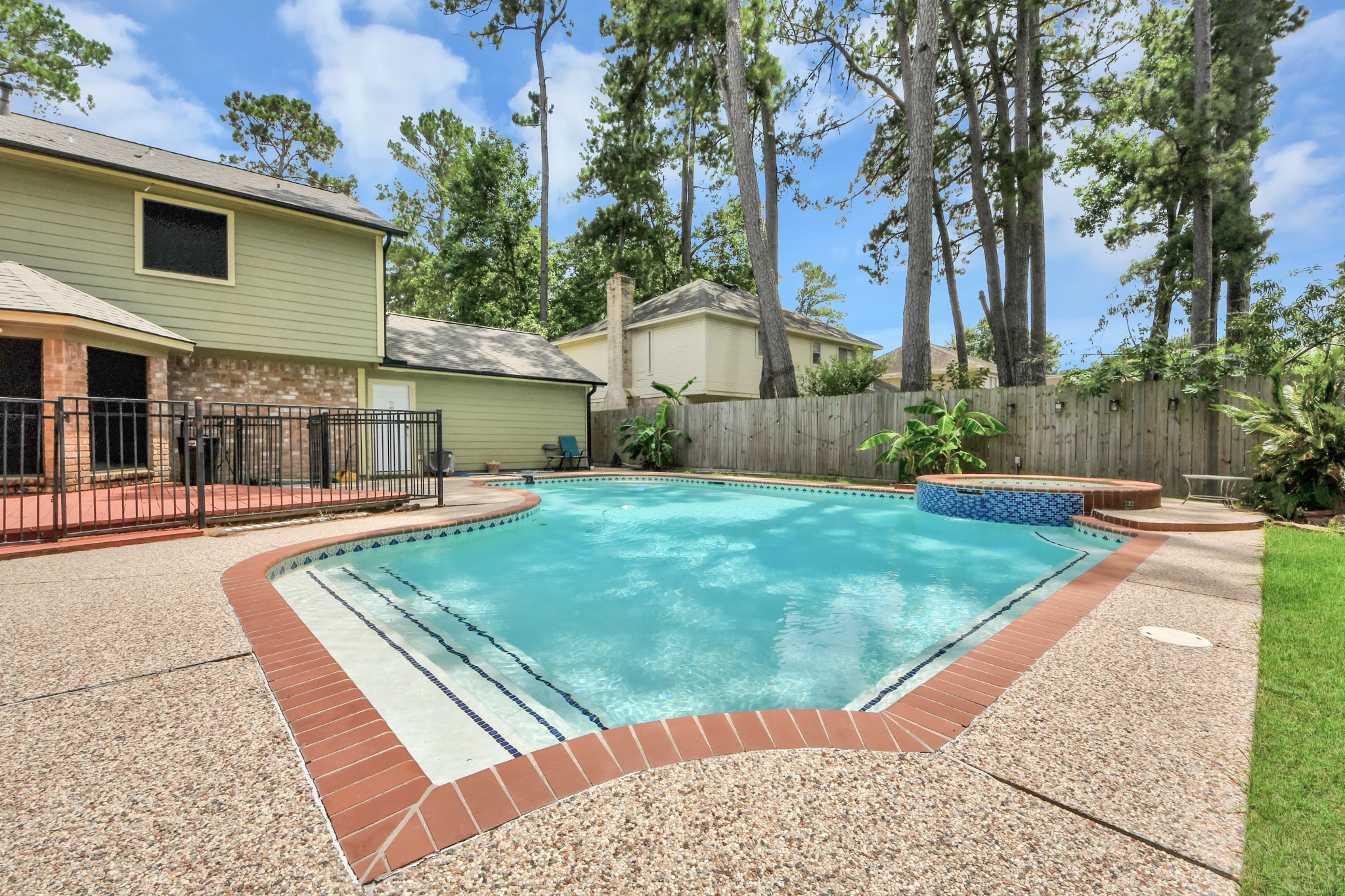 2903 Blue Glen Lane, Houston, TX 77073