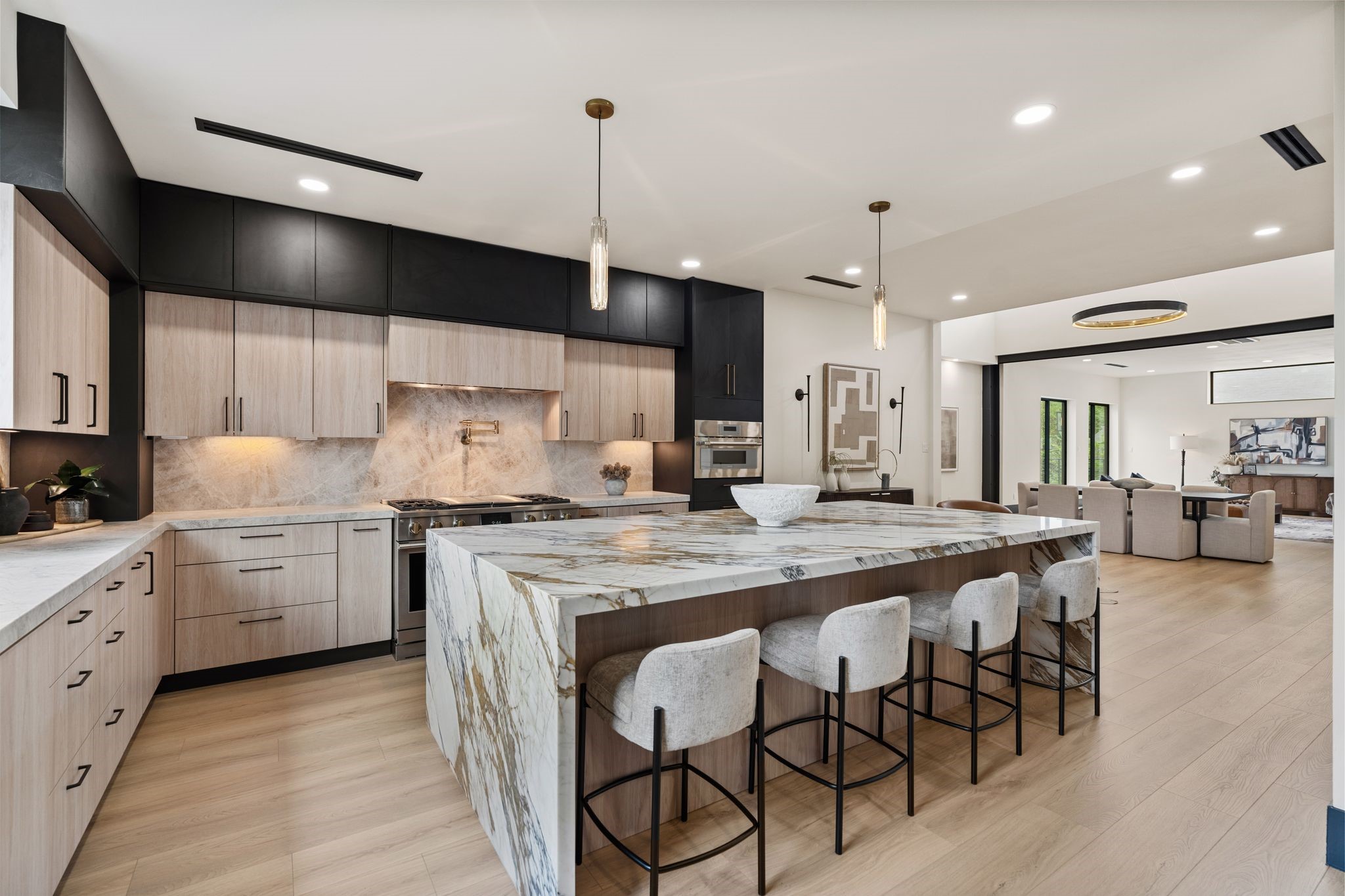5110 Glenmeadow Drive, Houston, TX 77096