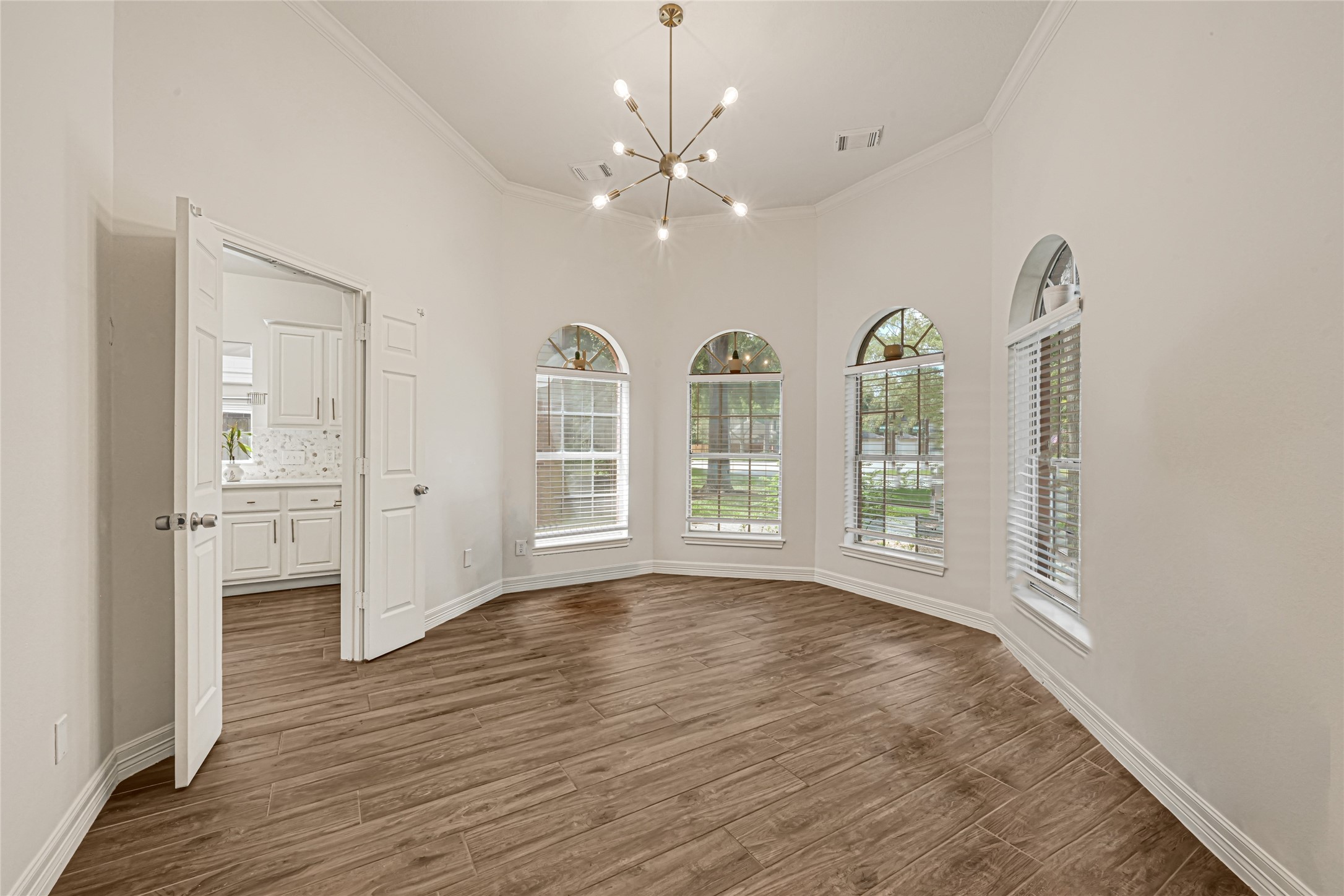 4122 Echo Mountain Drive, Houston, TX 77345