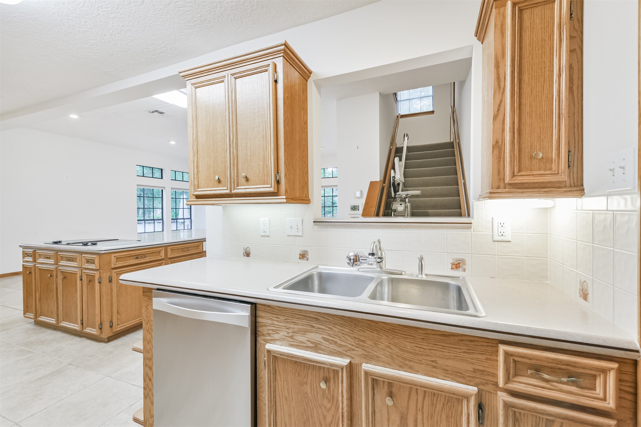 252 Springs Edge Drive, Montgomery, TX 77356