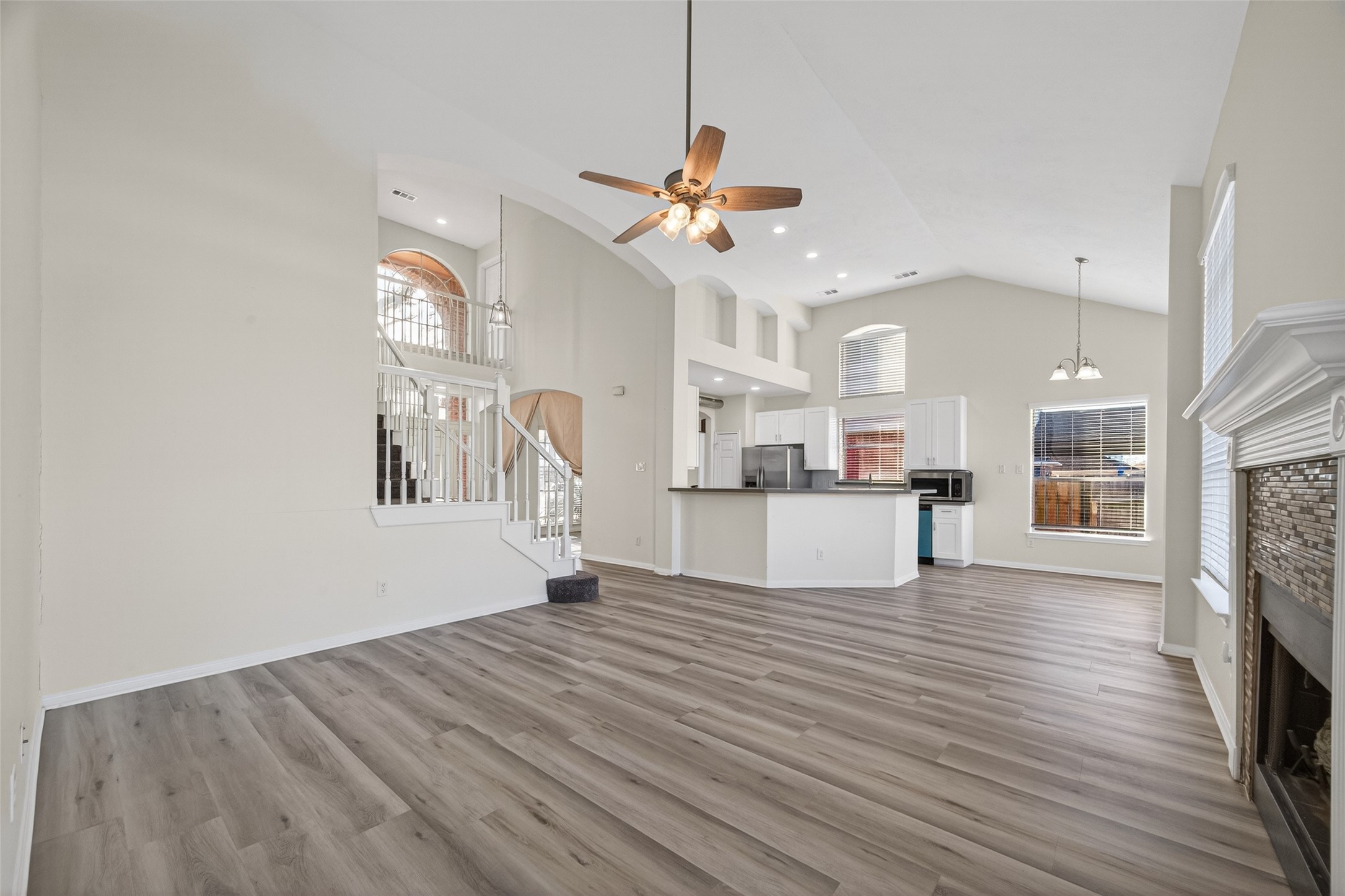 3522 Brookwood Drive, La Porte, TX 77571