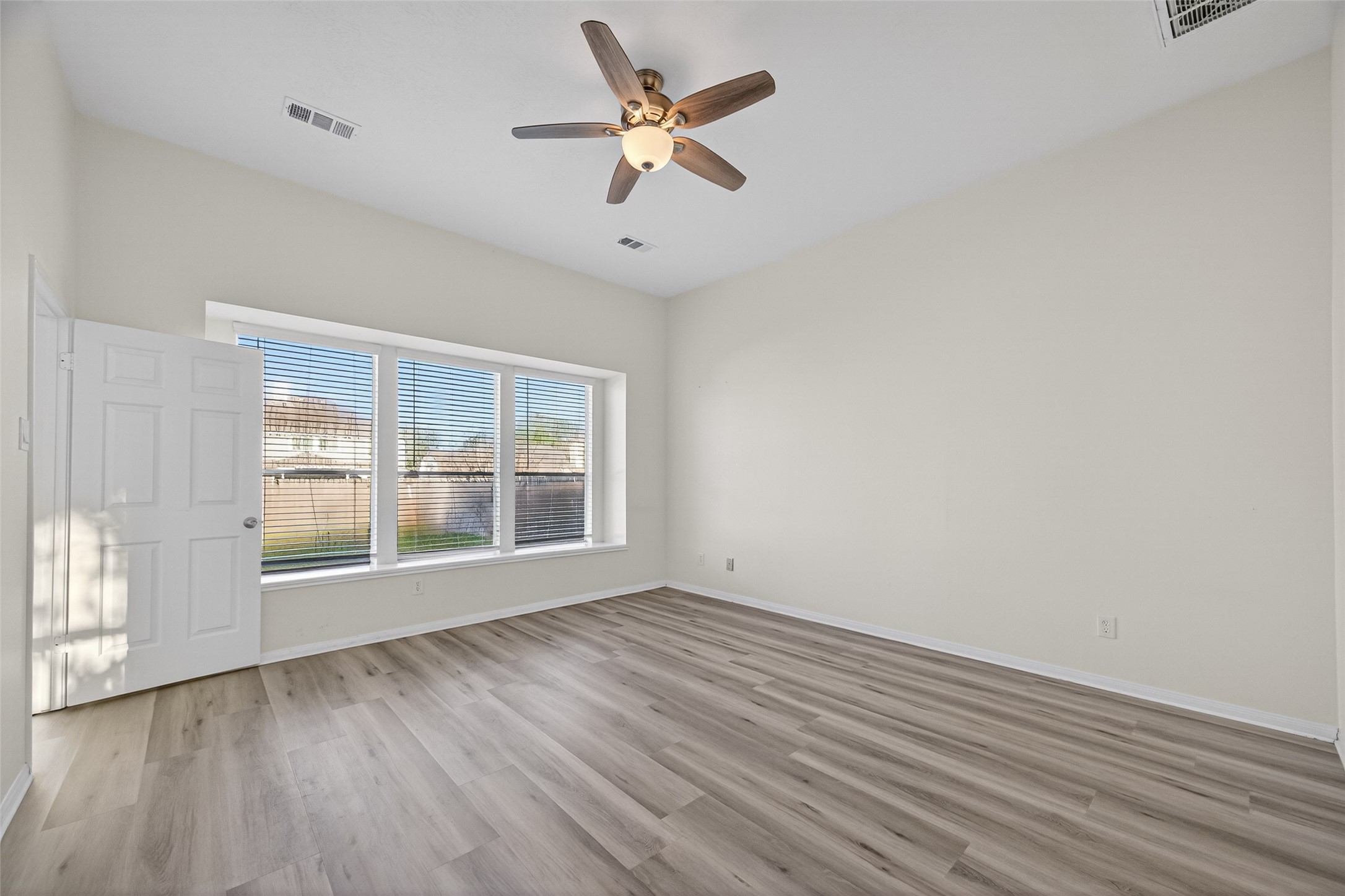3522 Brookwood Drive, La Porte, TX 77571