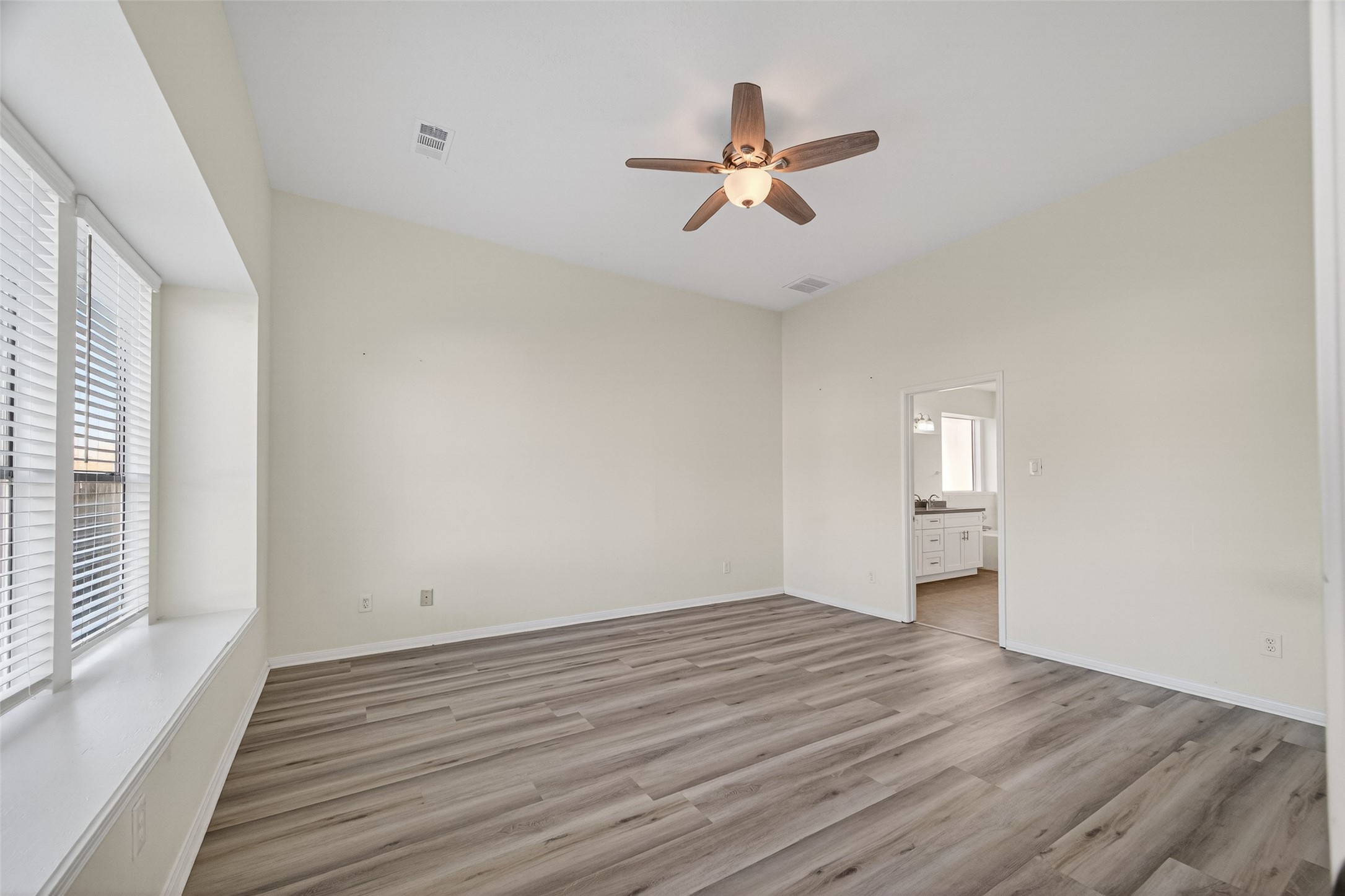 3522 Brookwood Drive, La Porte, TX 77571
