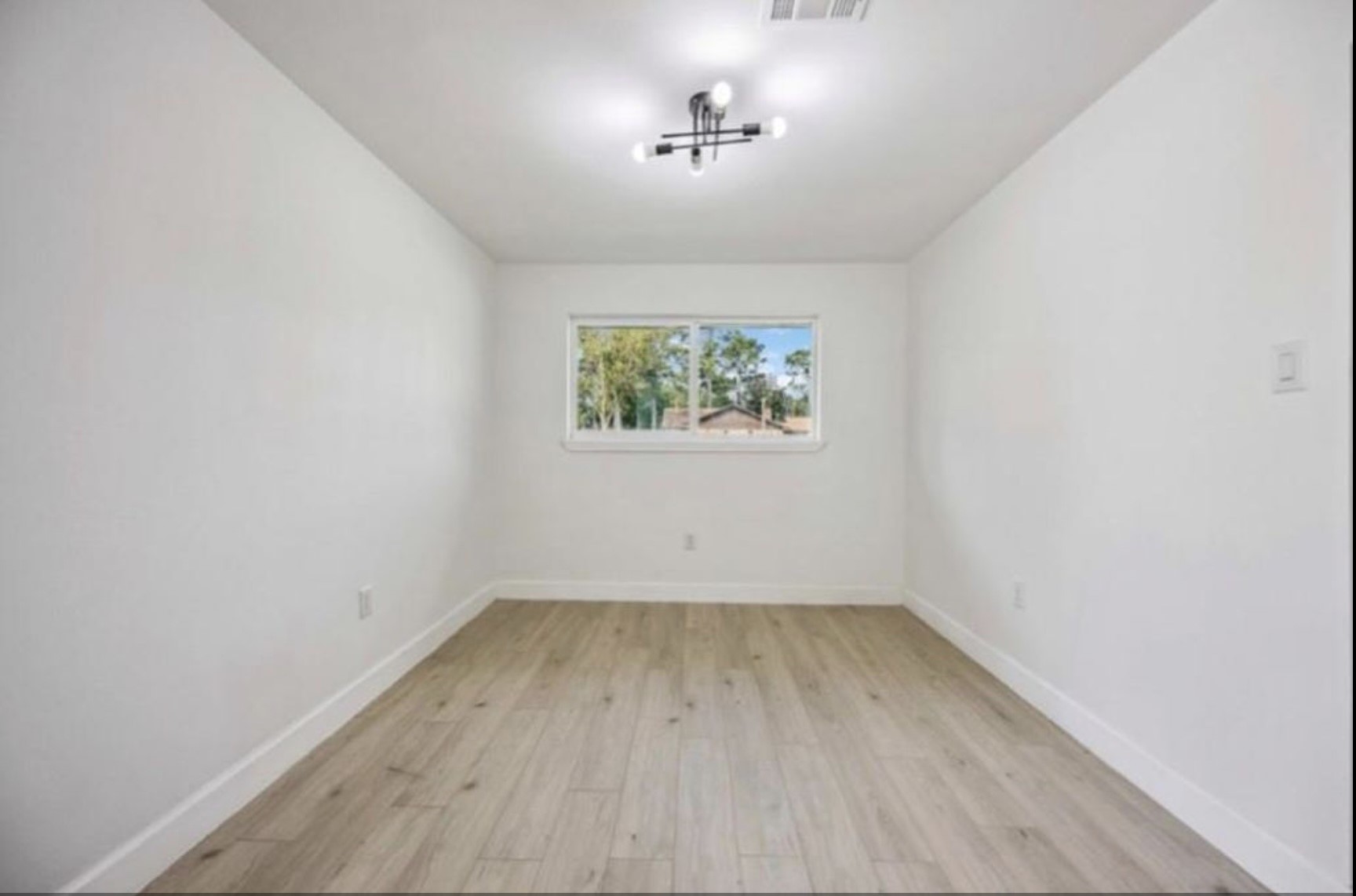 2819 Toyah Avenue, Houston, TX 77039