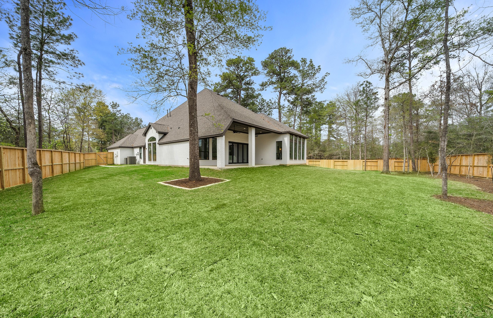 116 Founders Grove Loop, Willis, TX 77318