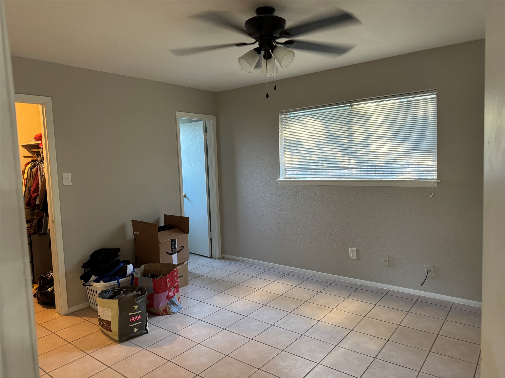 606 Linda Lane, Alvin, TX 77511