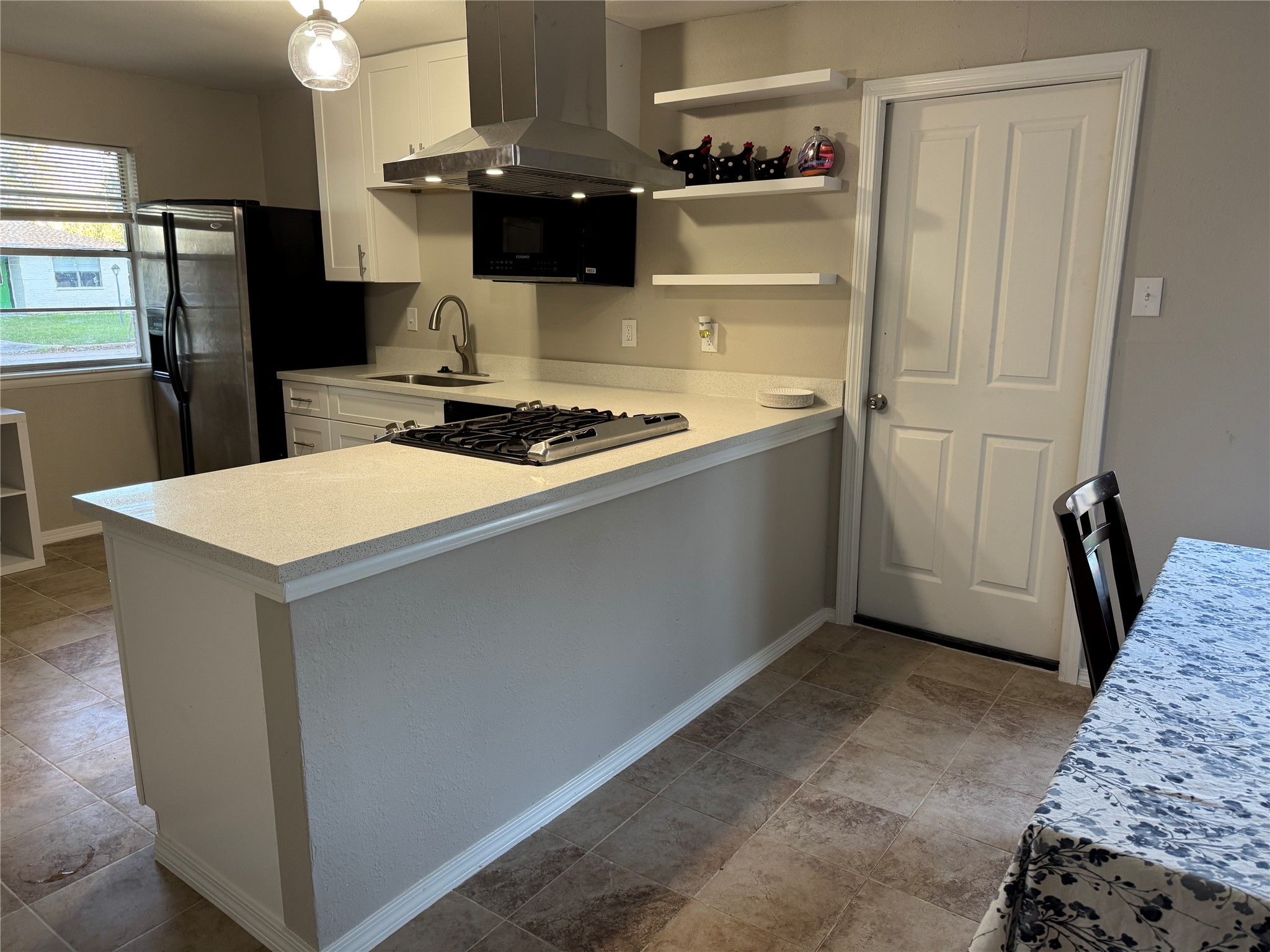 606 Linda Lane, Alvin, TX 77511