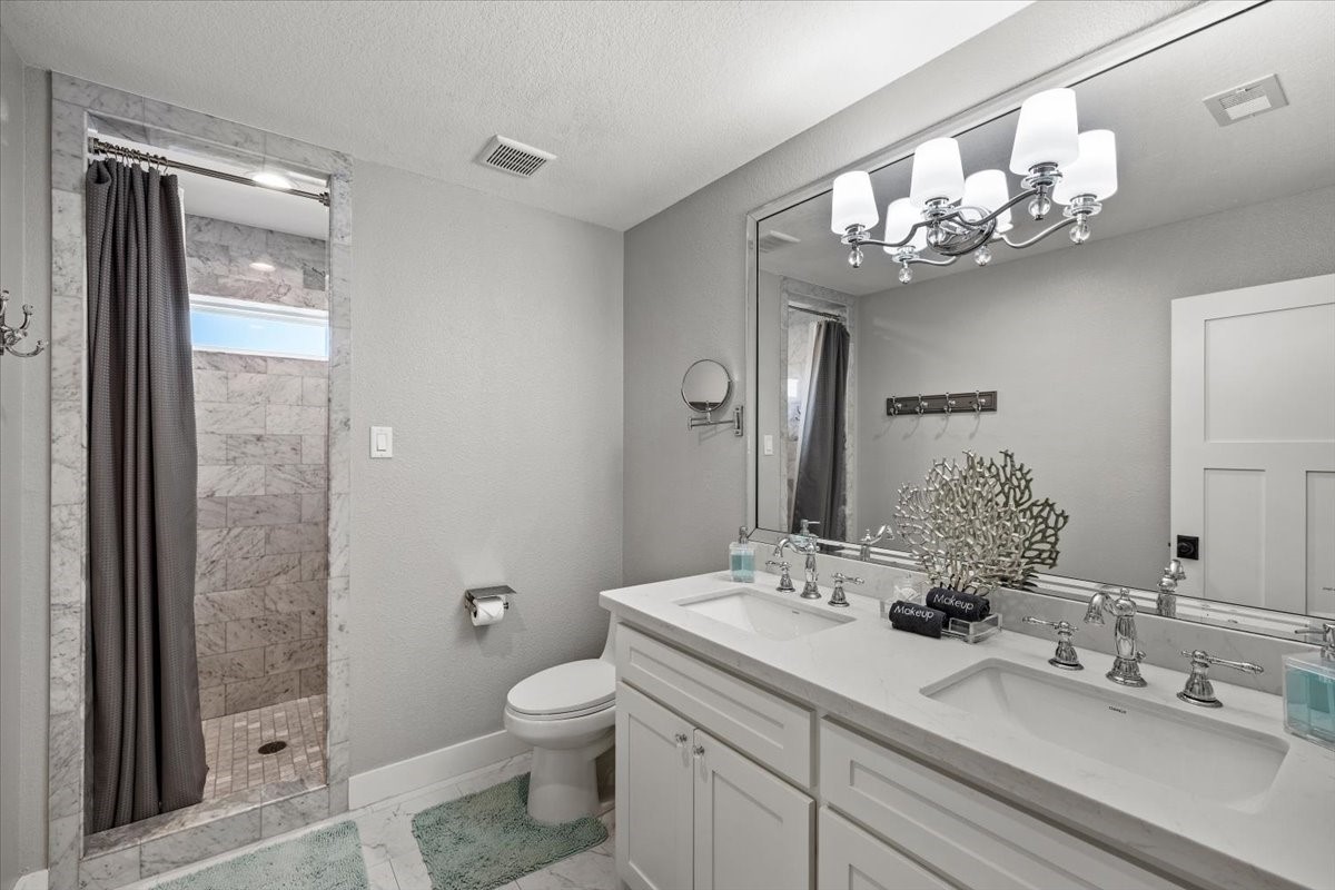 Hallway bath