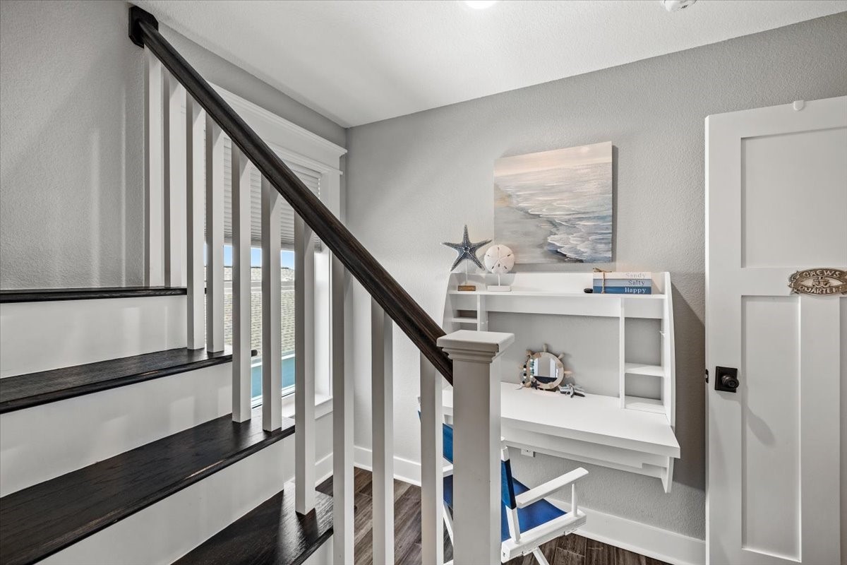 Bunk nook with window