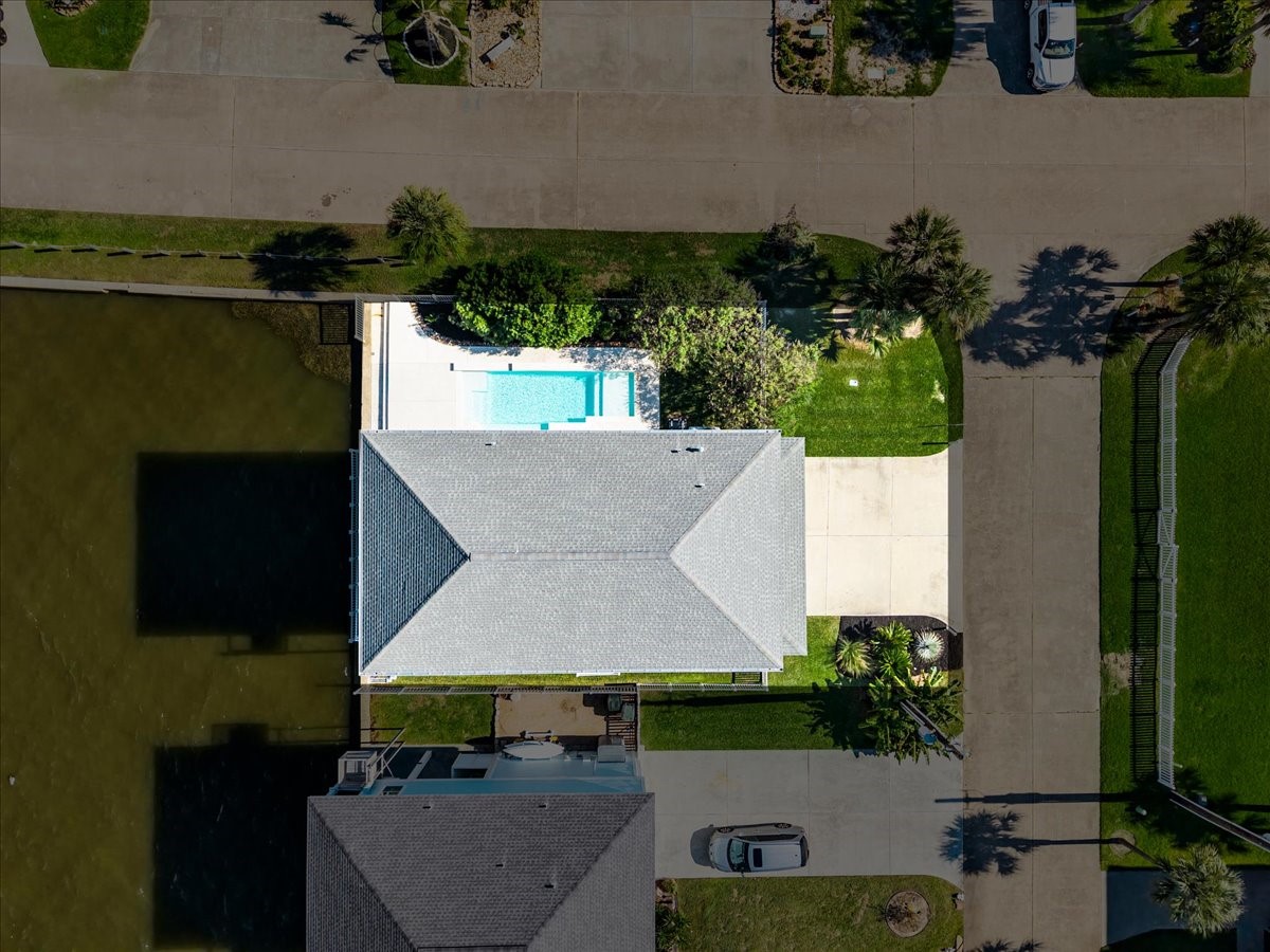 3728 Sabrina, Galveston, TX 77554