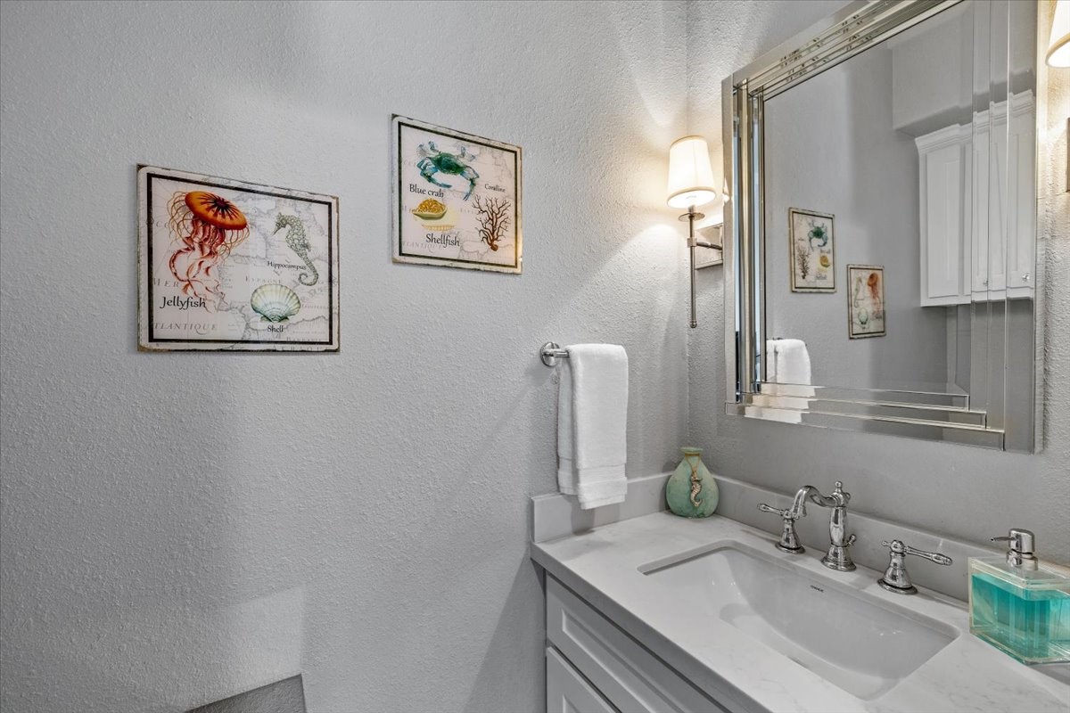 3728 Sabrina, Galveston, TX 77554