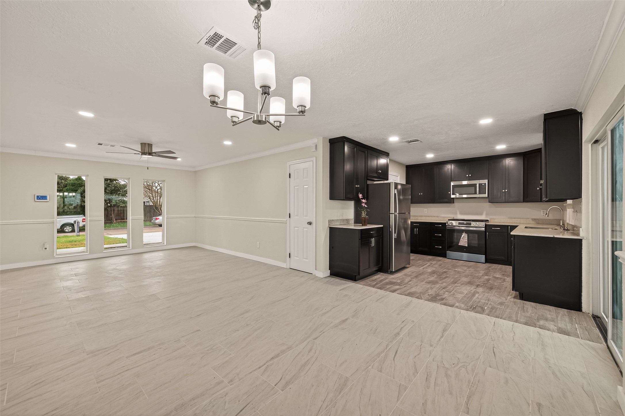 11118 Stroud Drive, Houston, TX 77072