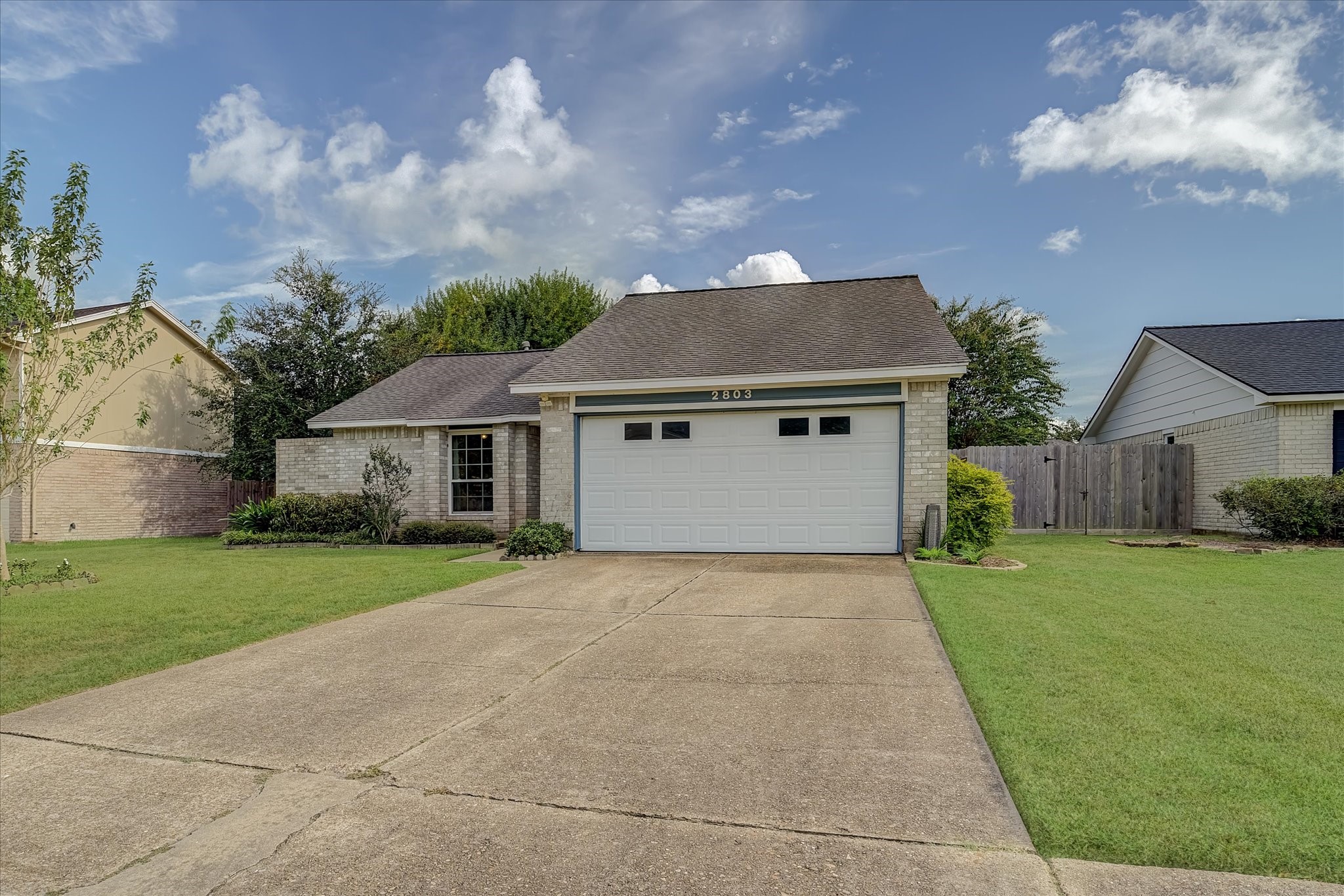 2803 Custer Drive, League City, TX 77573 2803 Custer Drive, League City, TX 77573