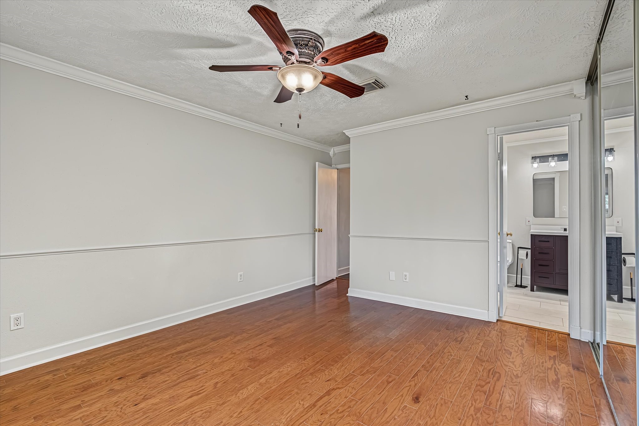 2803 Custer Drive, League City, TX 77573