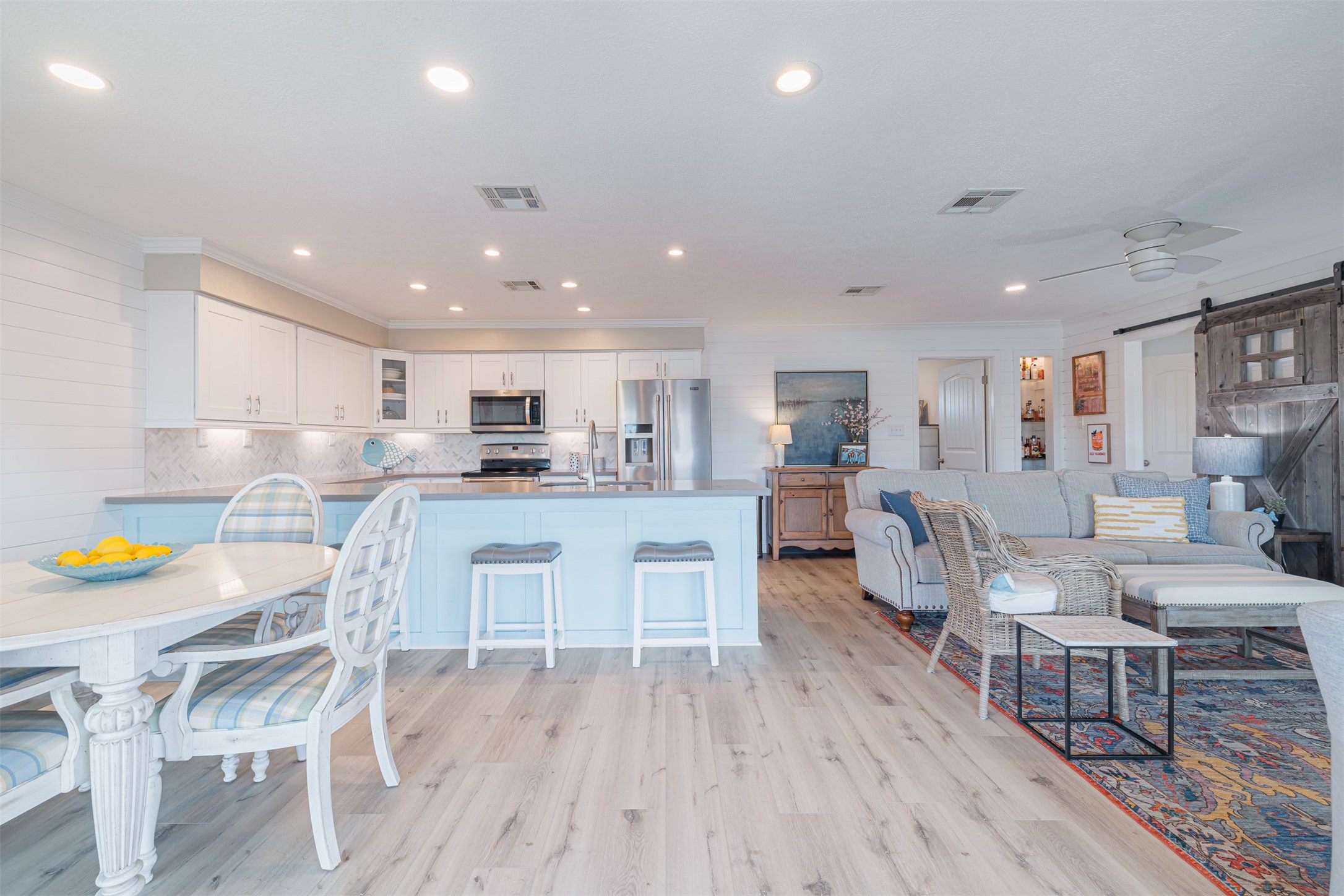 1021 Redfish Street, Hitchcock, TX 77563
