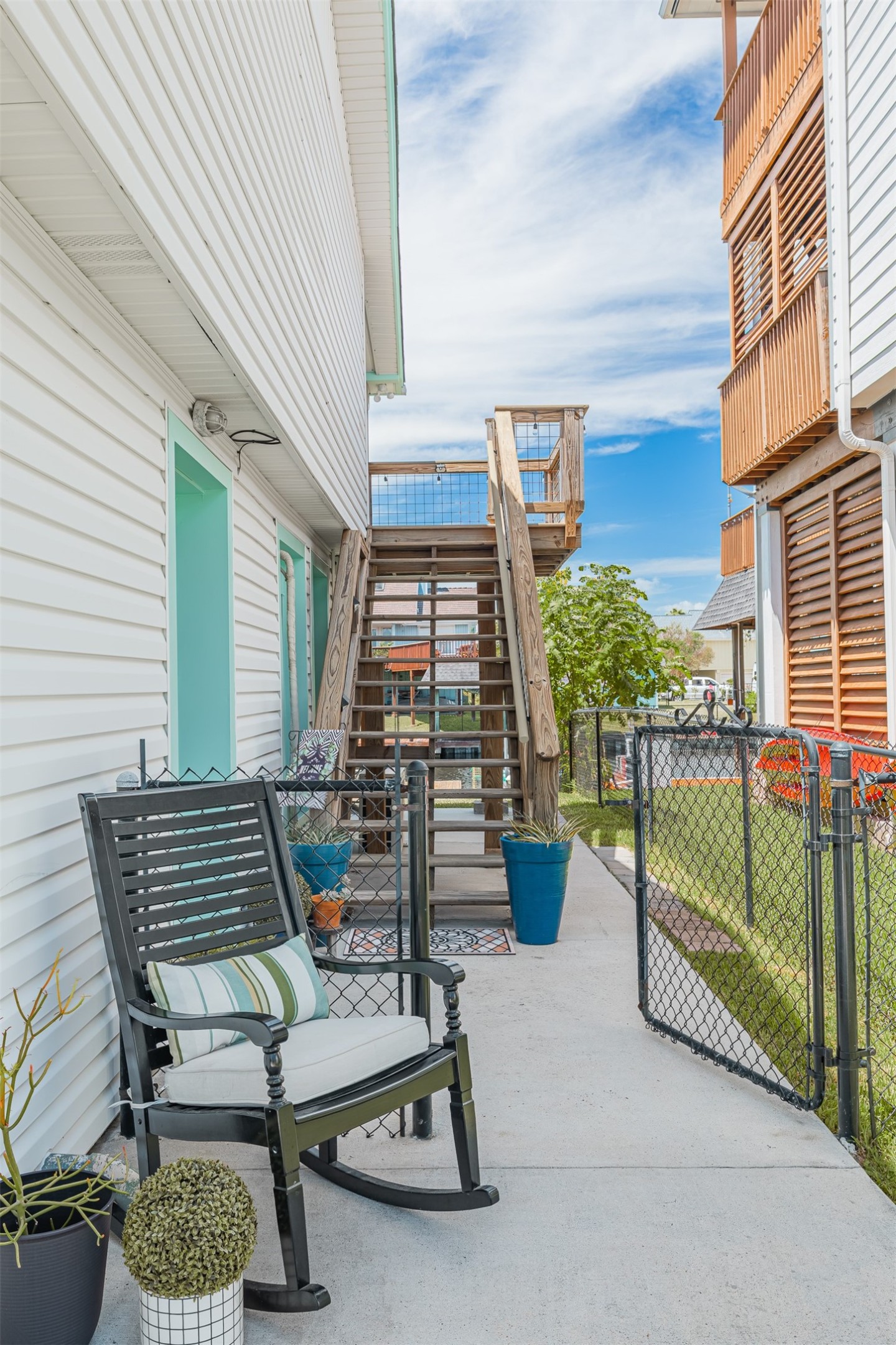 1021 Redfish Street, Hitchcock, TX 77563