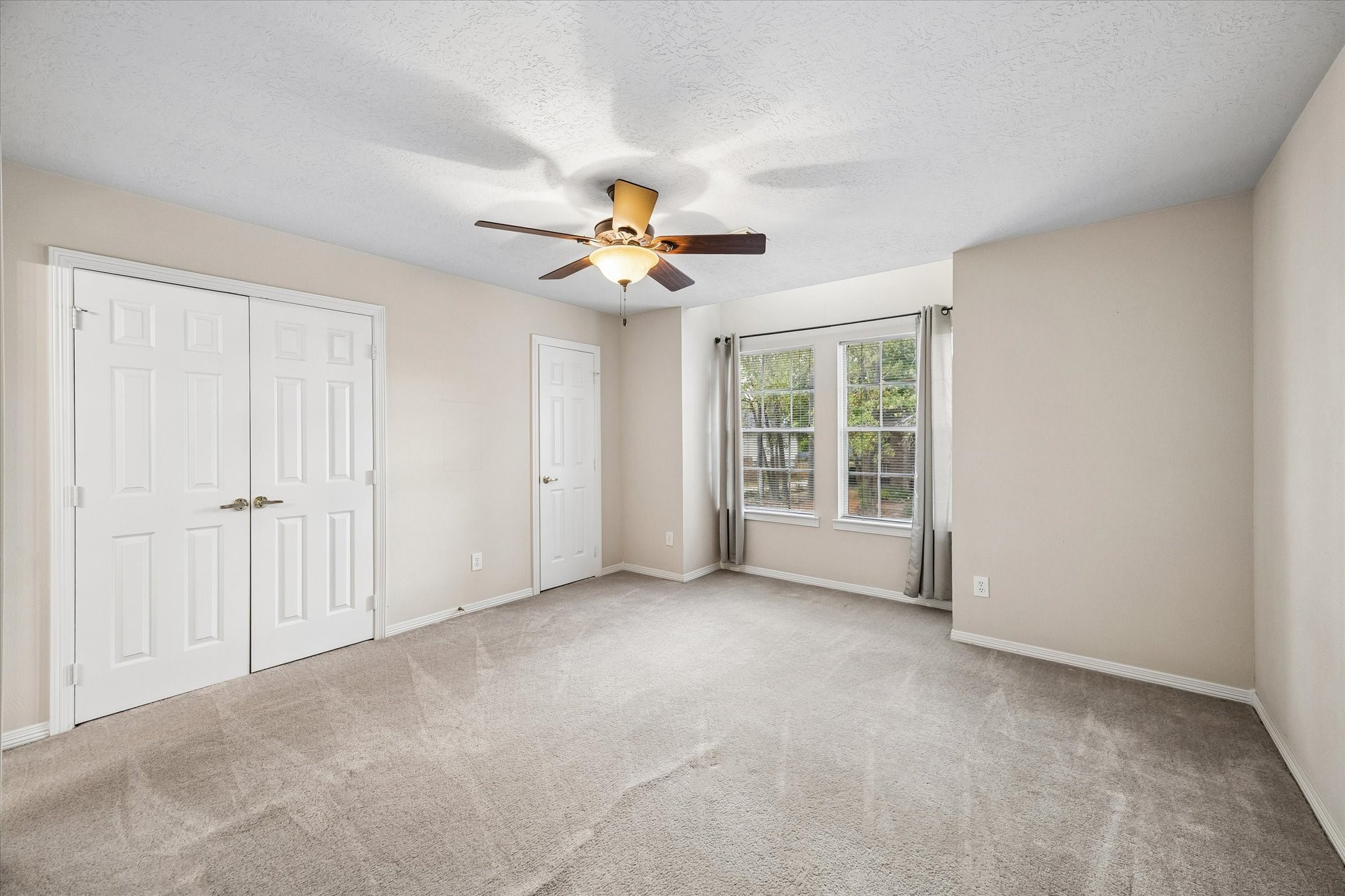 3122 Woodcreek Glen Lane, Houston, TX 77073