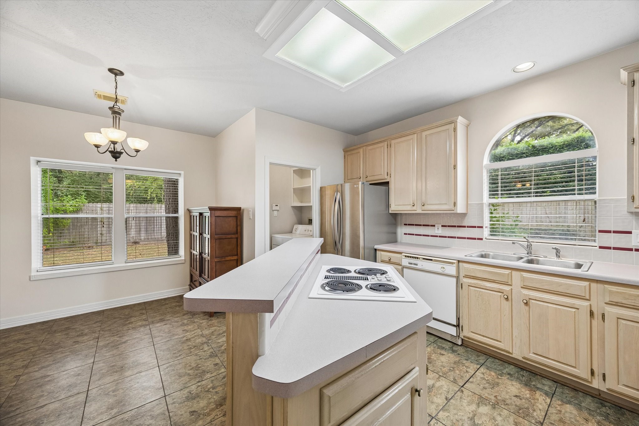 3122 Woodcreek Glen Lane, Houston, TX 77073