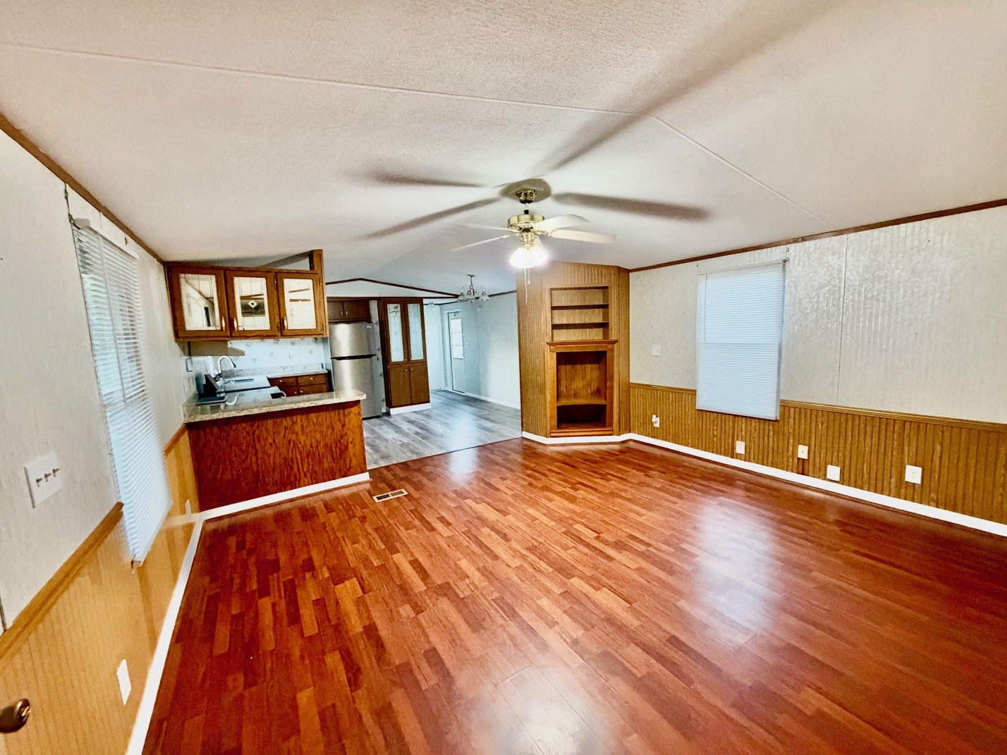 5725 Magnolia Street, Houston, TX 77050