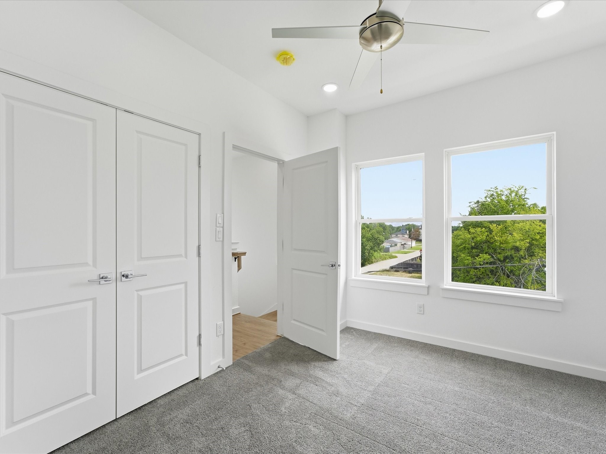7455 LaSalette St, Houston, TX 77021