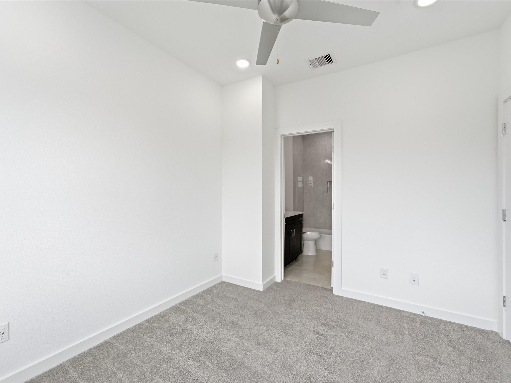7455 LaSalette St, Houston, TX 77021