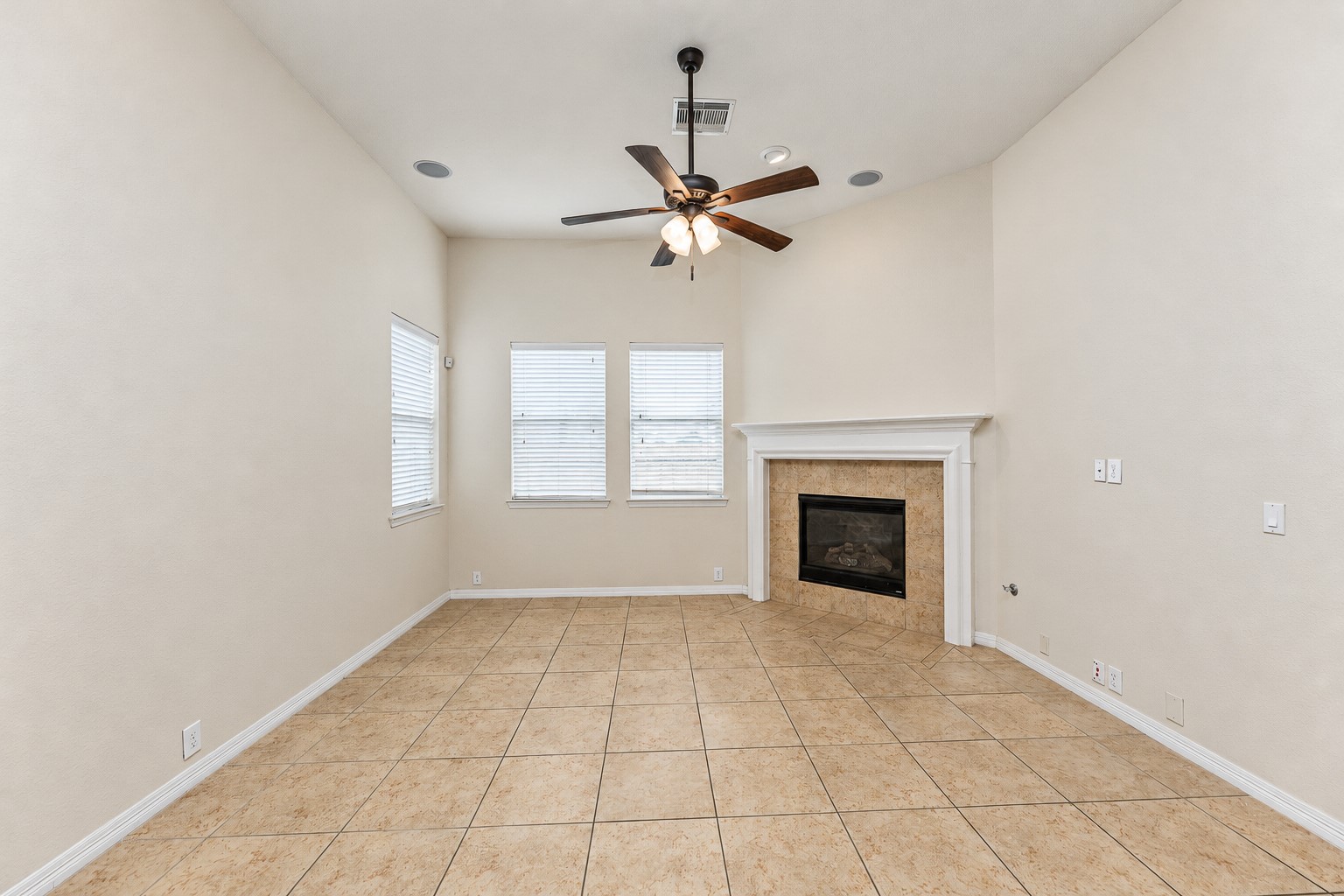 1323 Ralston Branch Way, Sugar Land, TX 77479